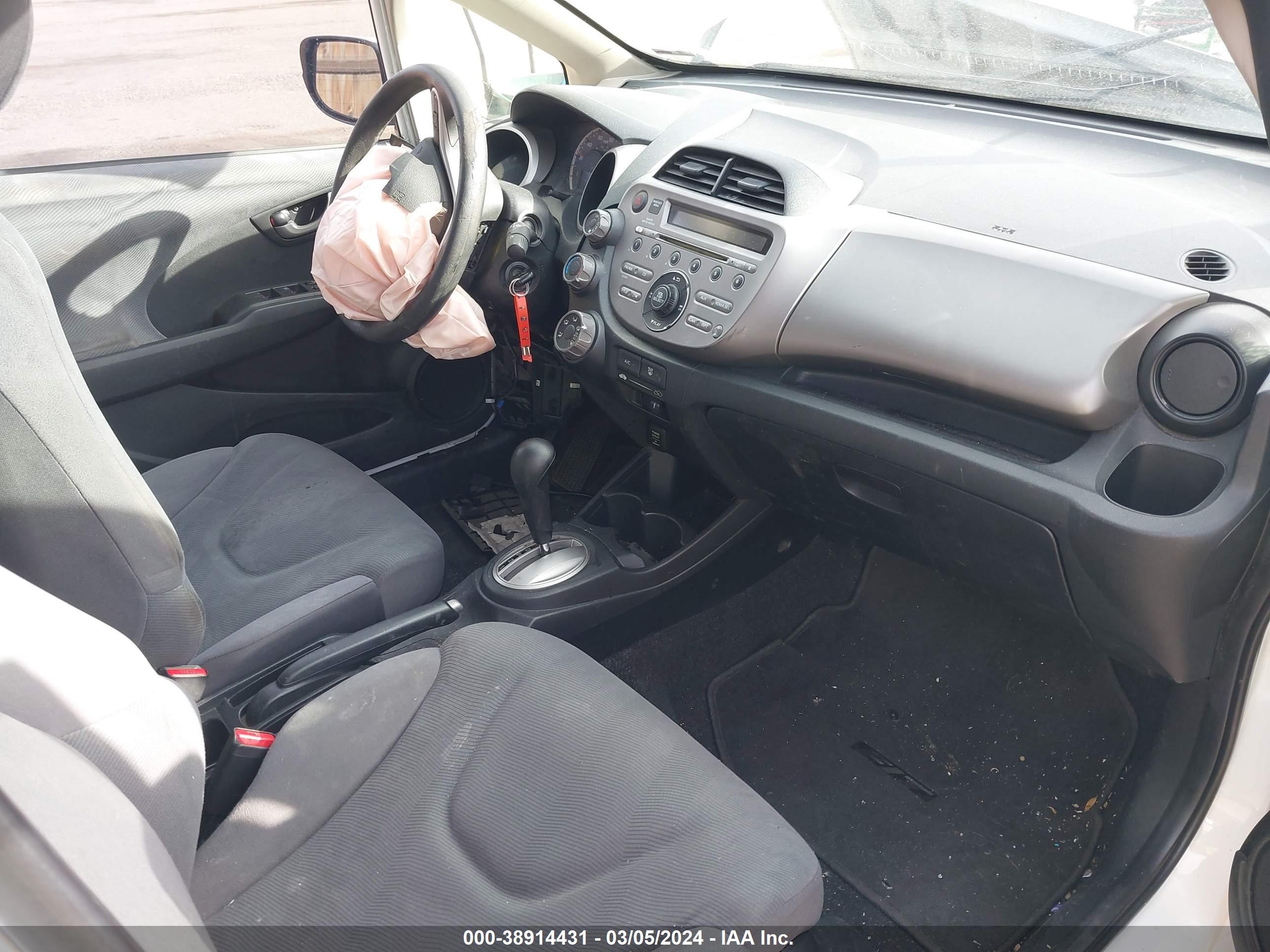 HONDA FIT image 5