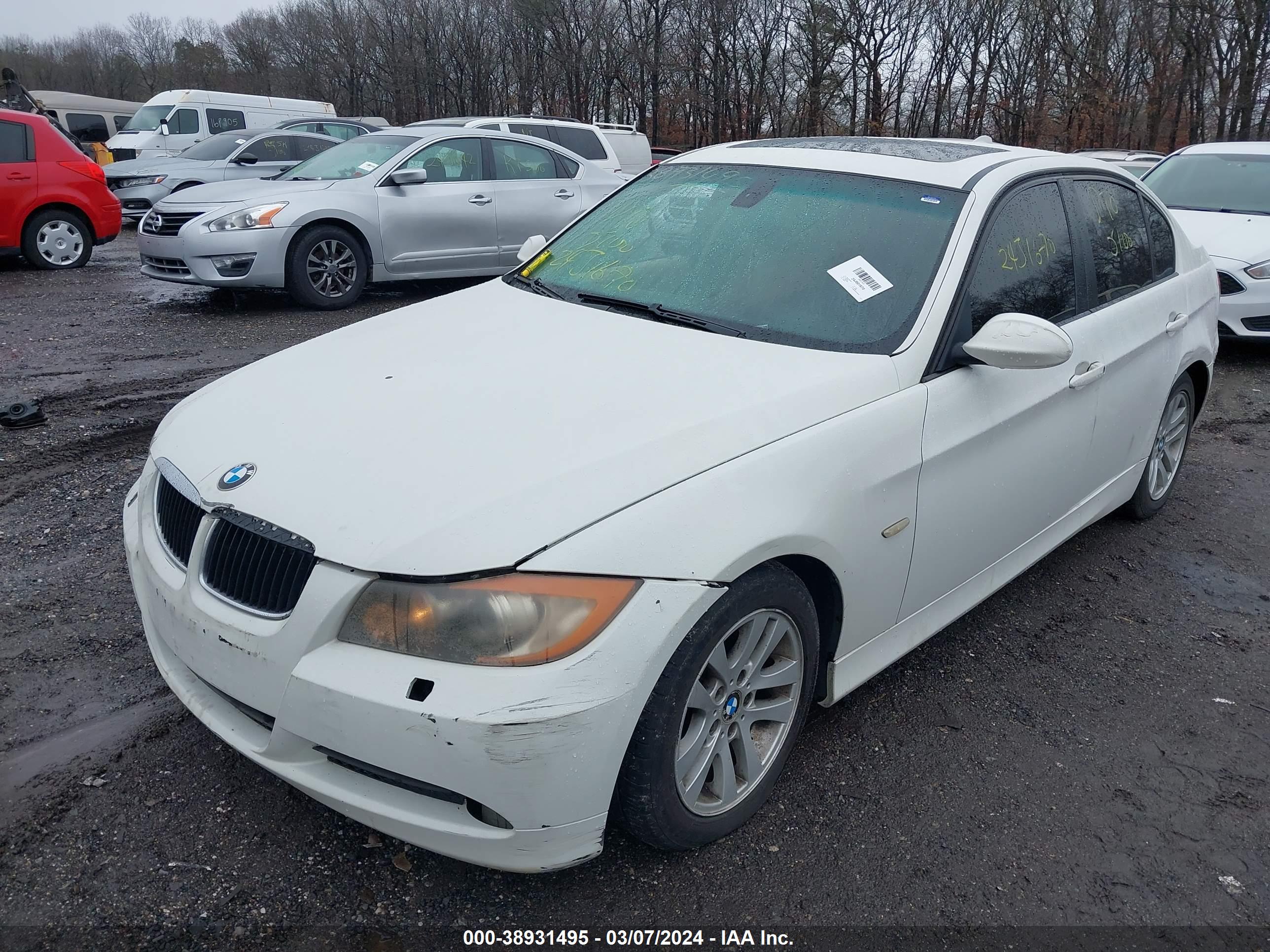 BMW 328XI image 2