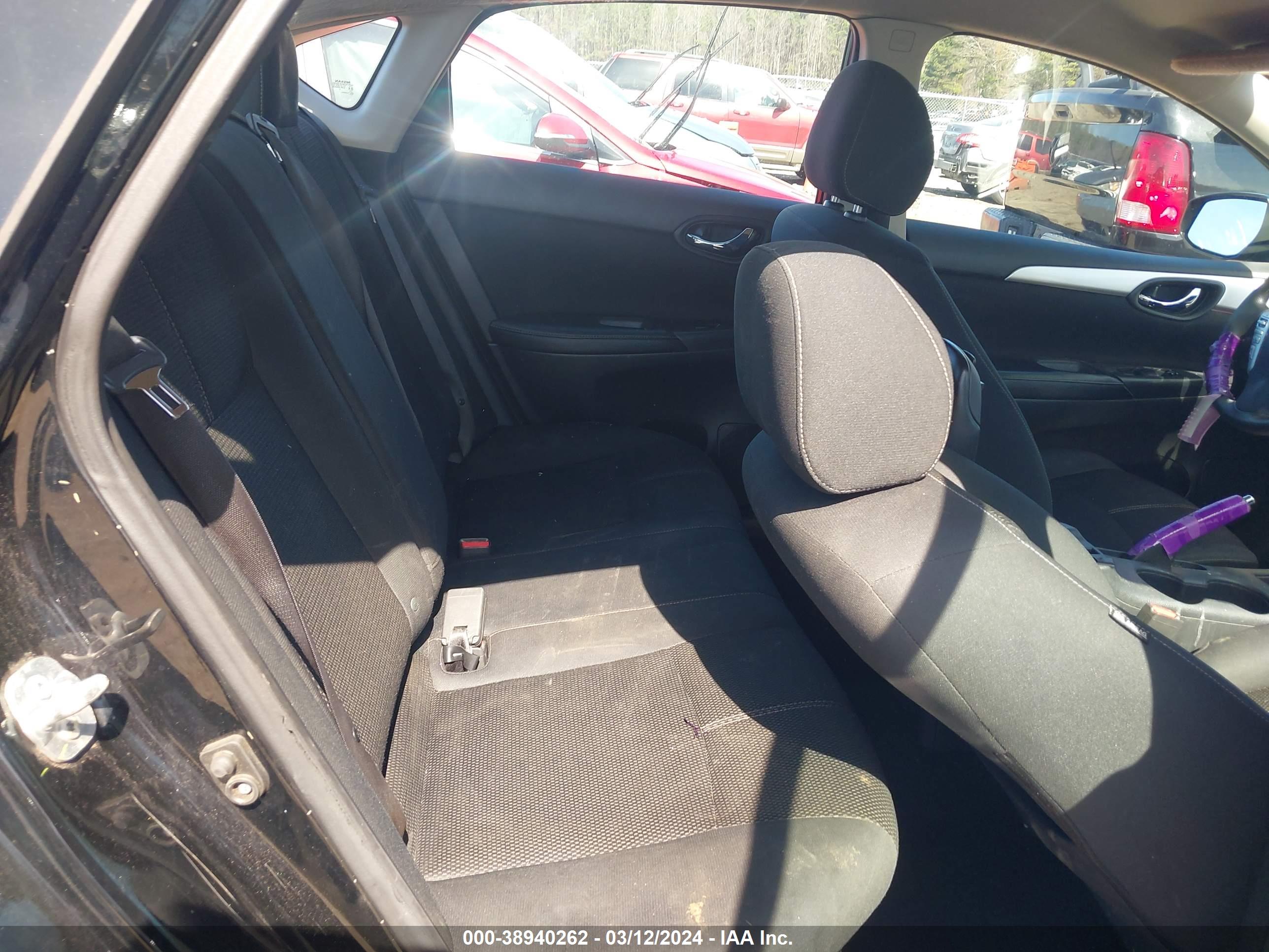 NISSAN SENTRA image 8