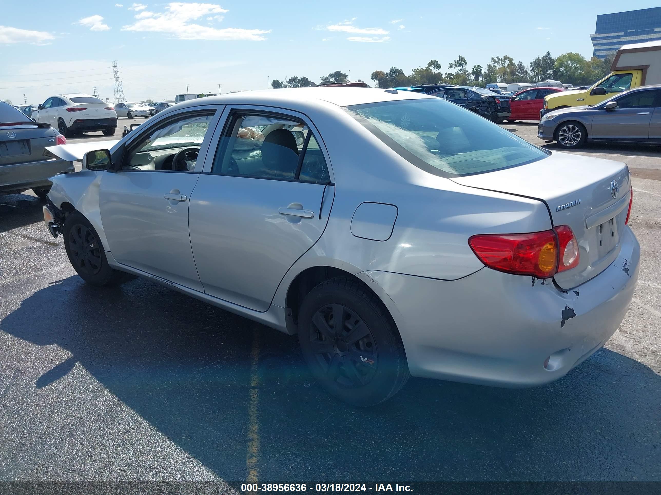 TOYOTA COROLLA image 3