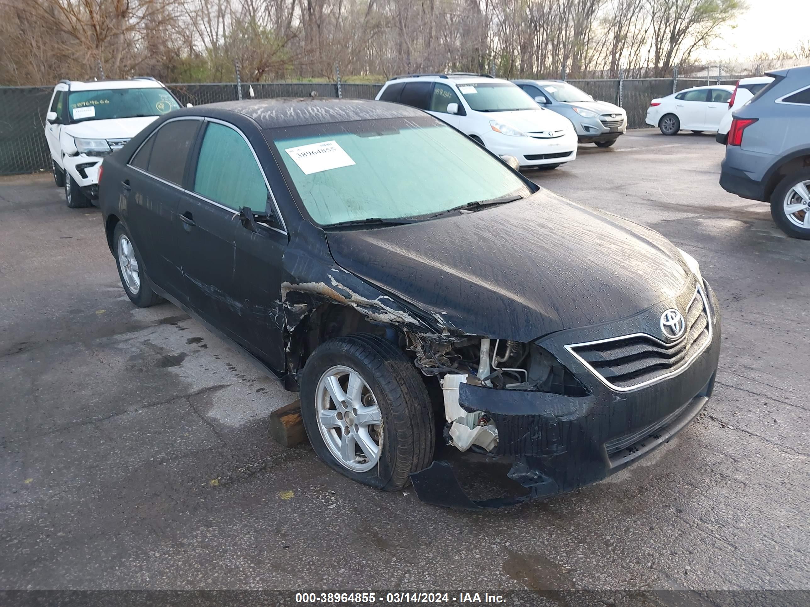 TOYOTA CAMRY image 6