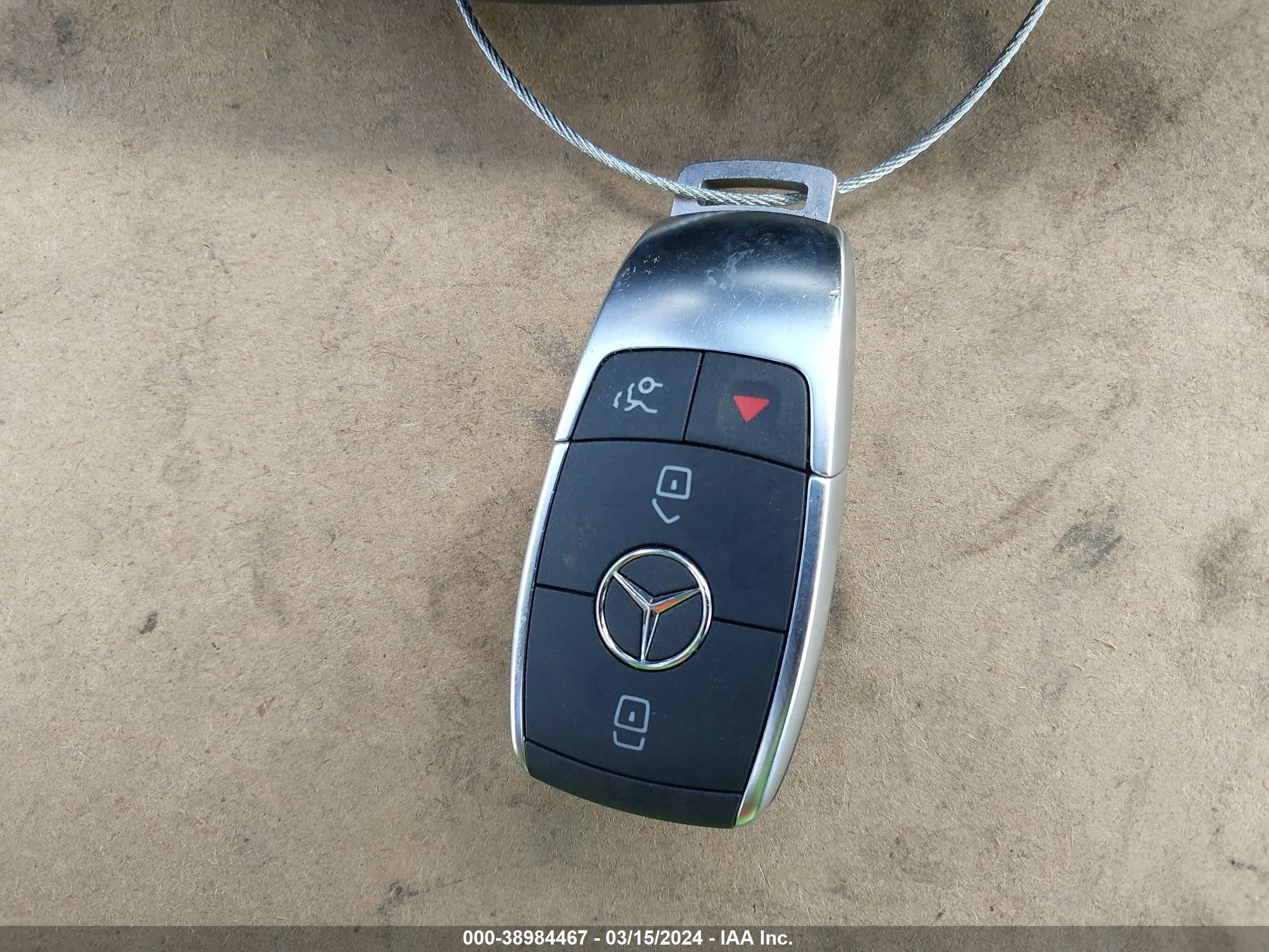 MERCEDES-BENZ C image 11