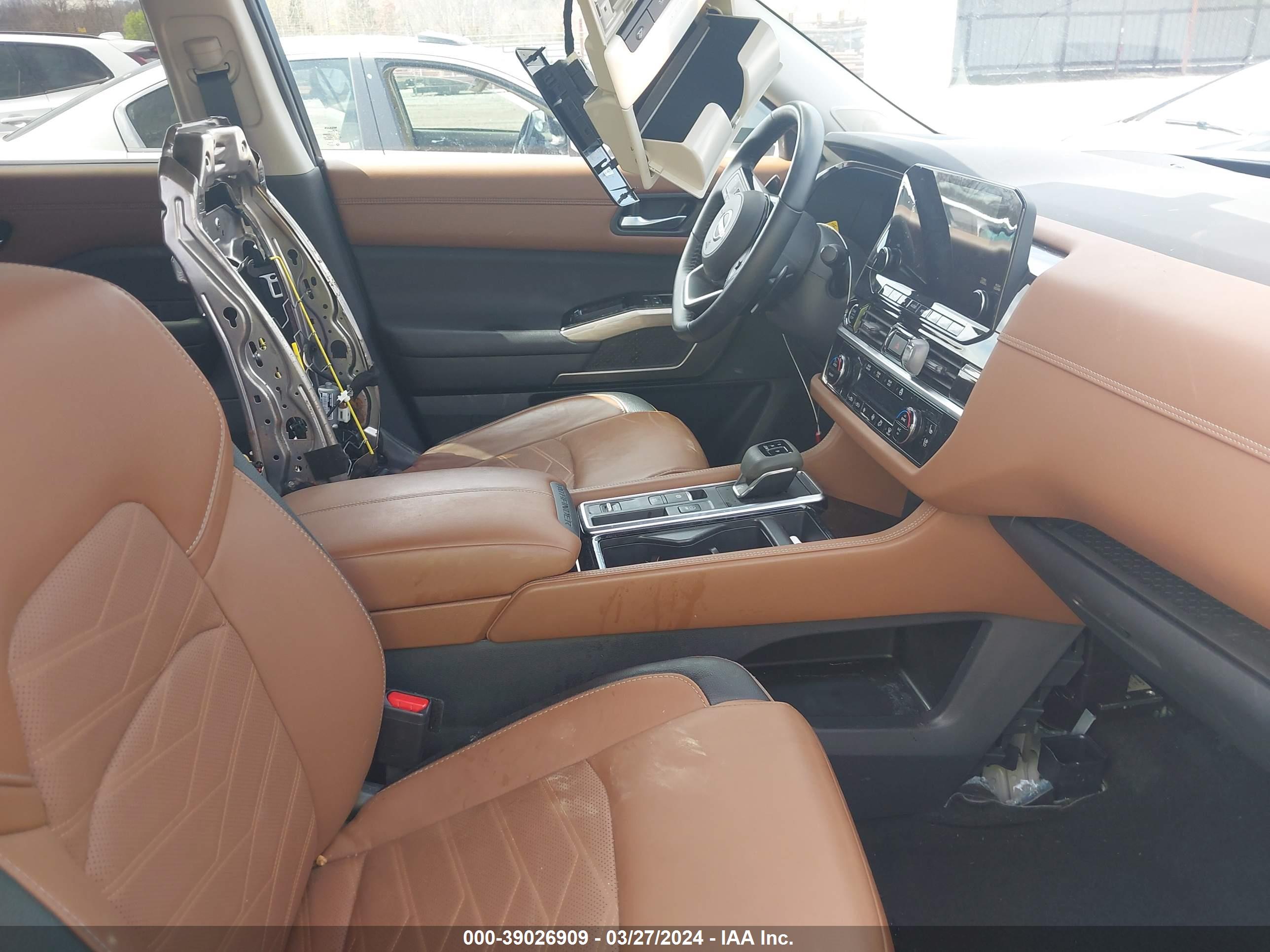 NISSAN PATHFINDER image 5