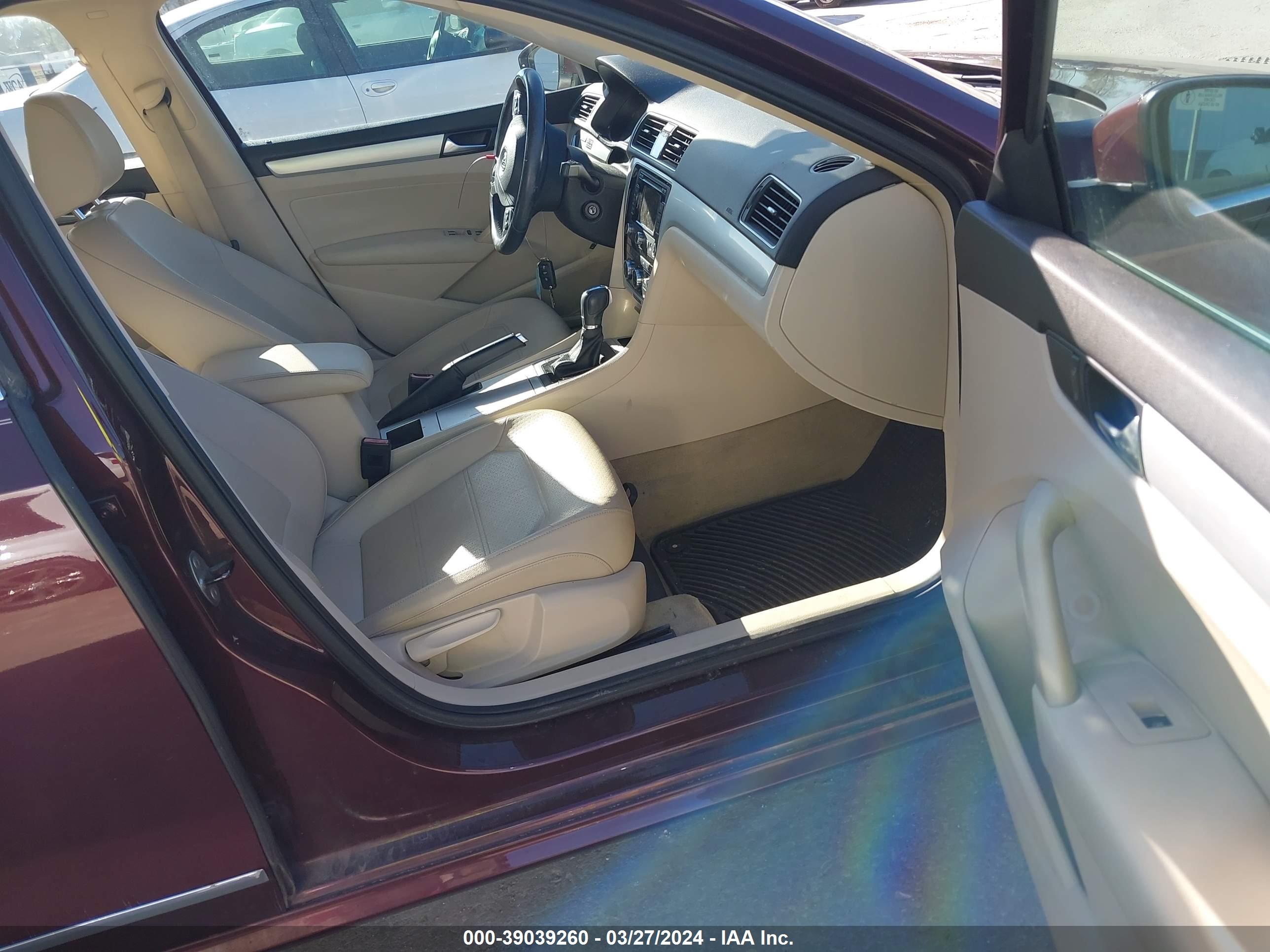 VOLKSWAGEN PASSAT image 5