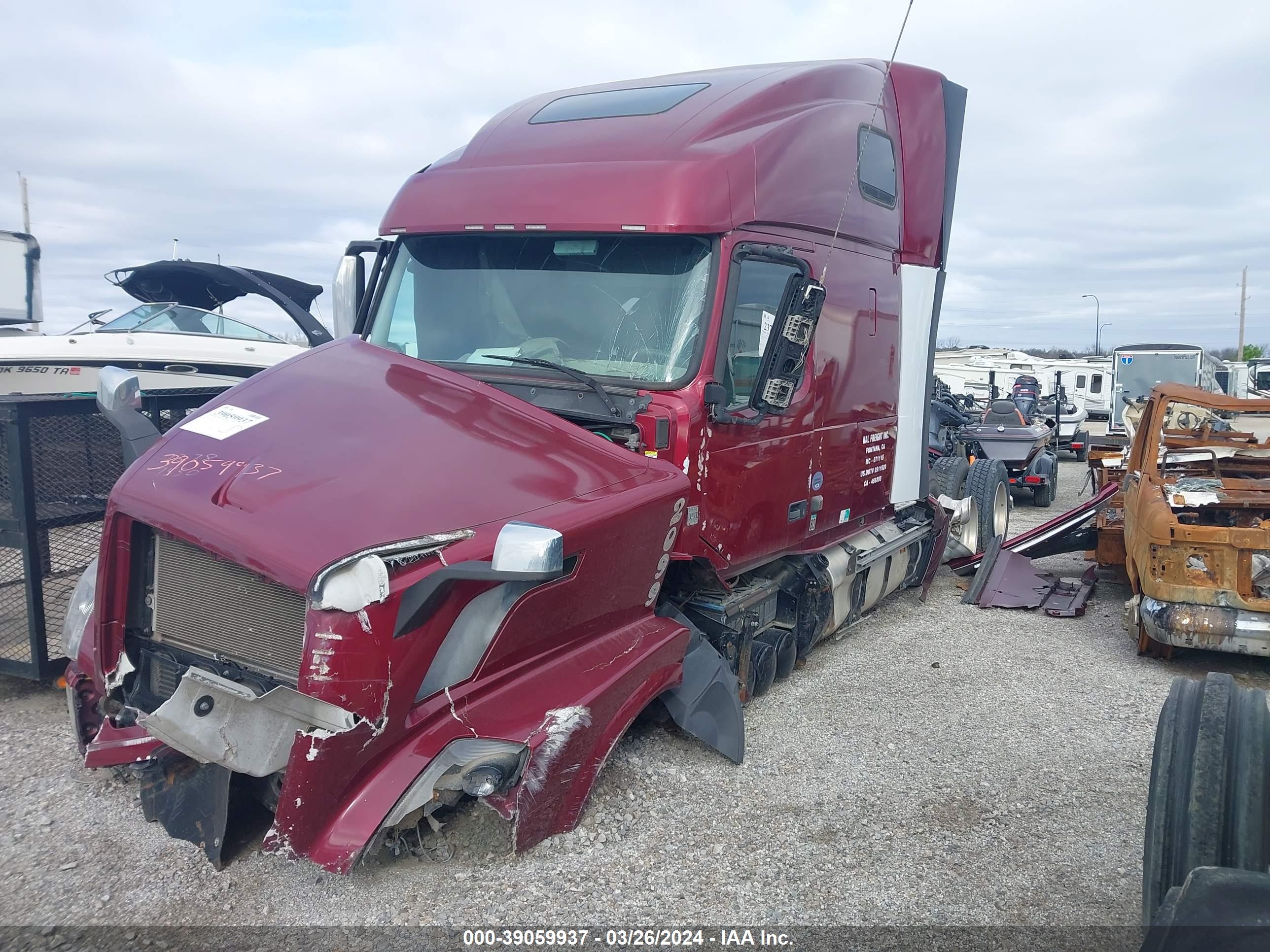 VOLVO VN image 2