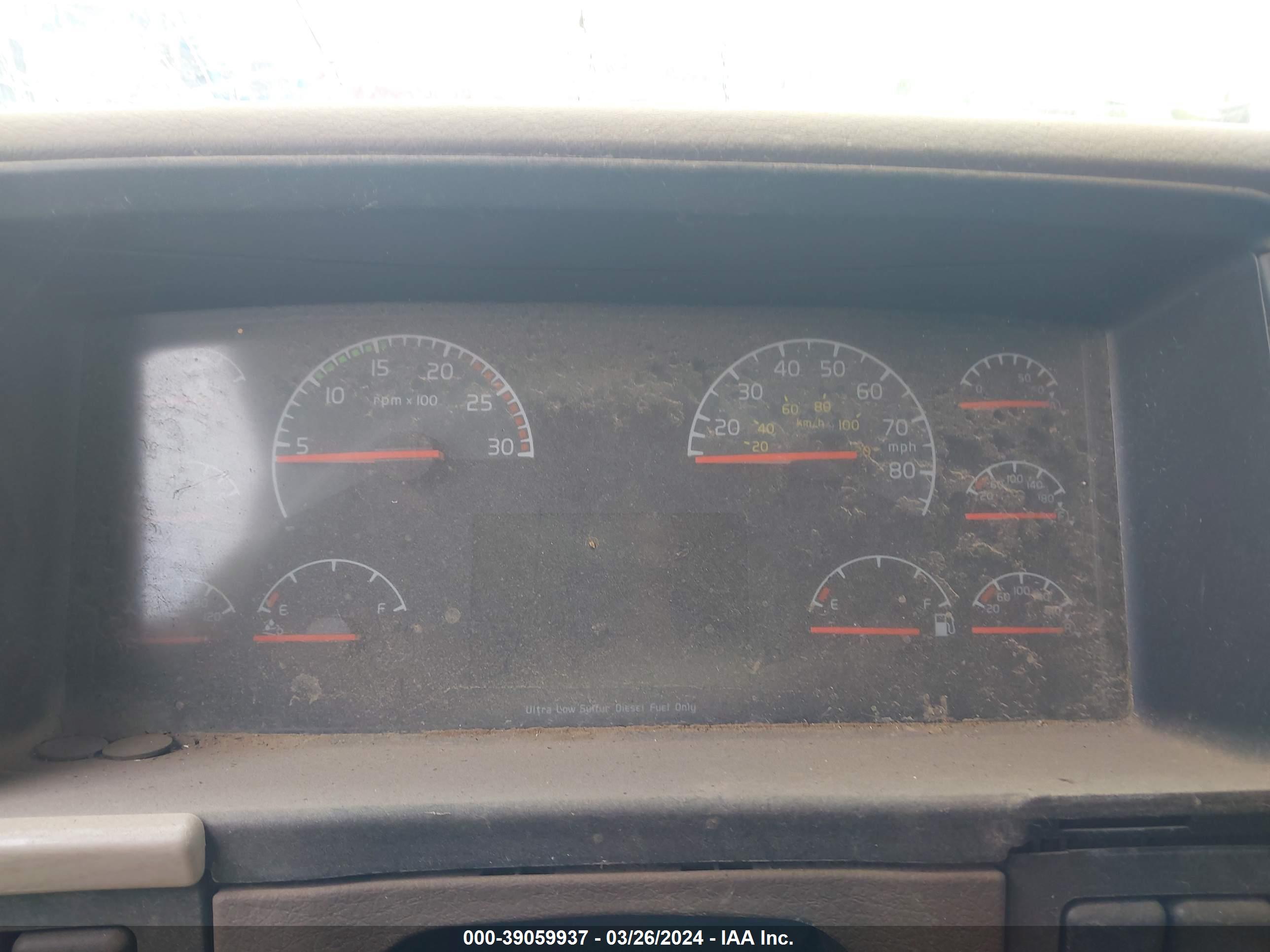 VOLVO VN image 6