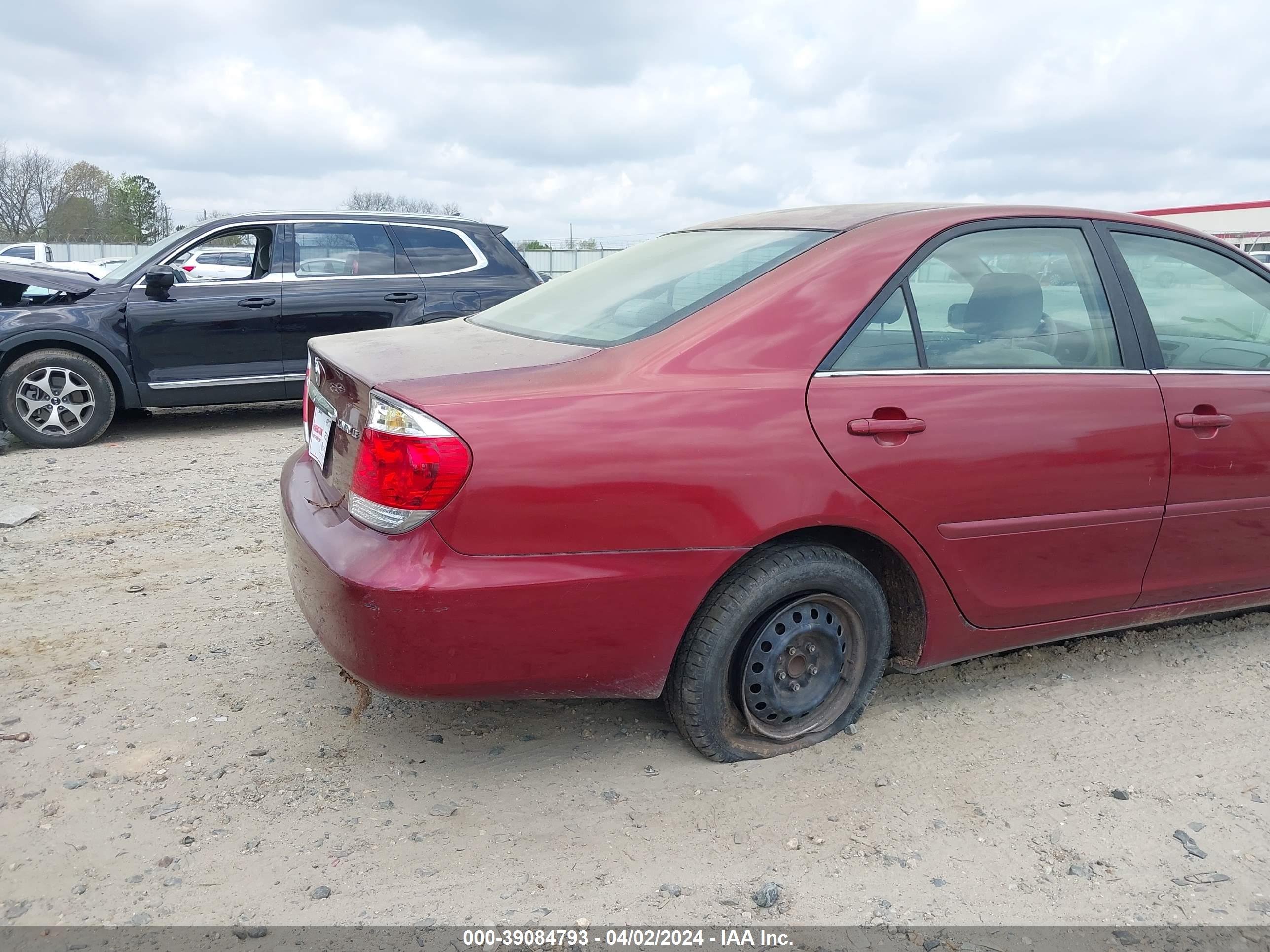 TOYOTA CAMRY image 6