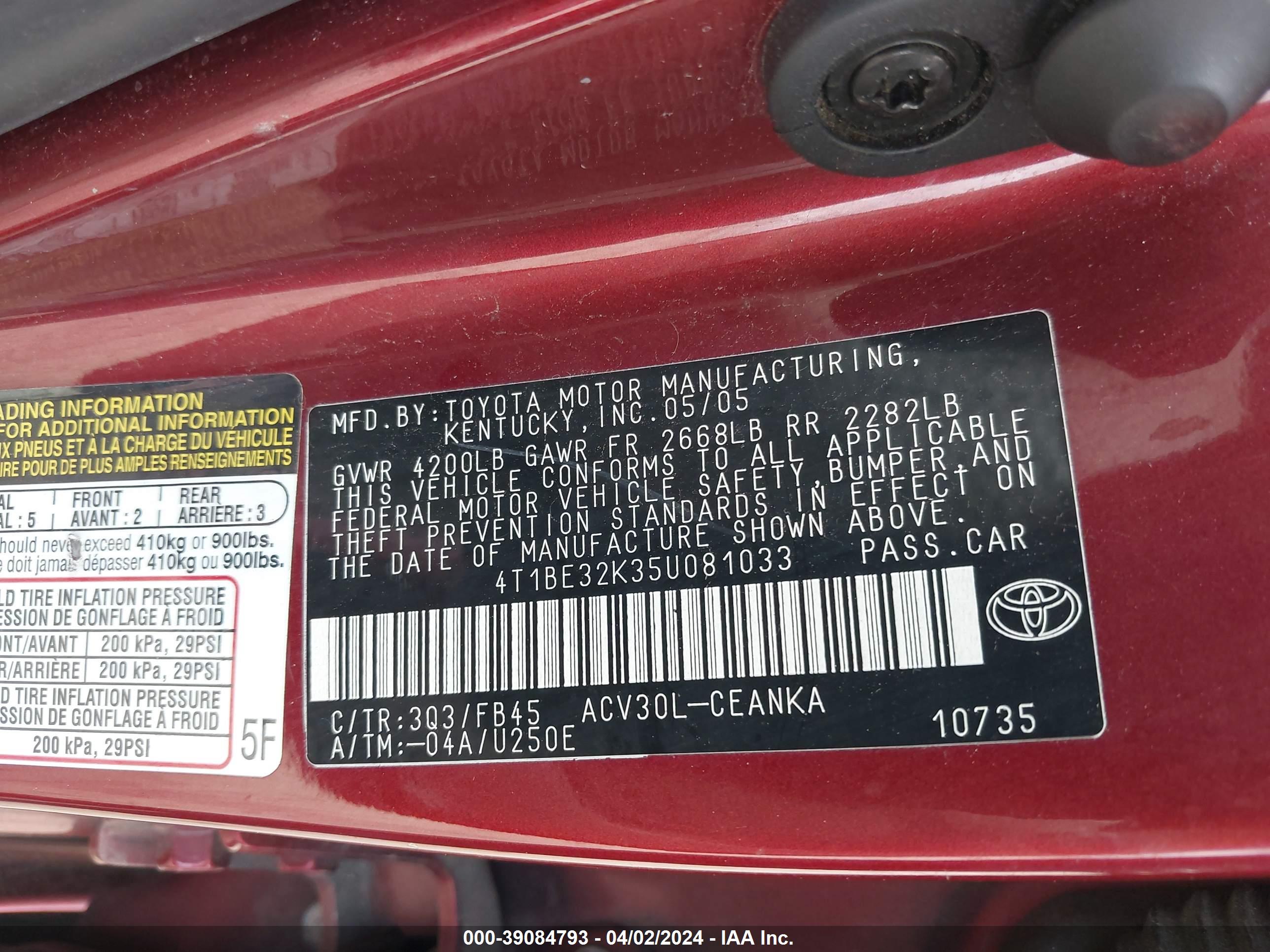 TOYOTA CAMRY image 9