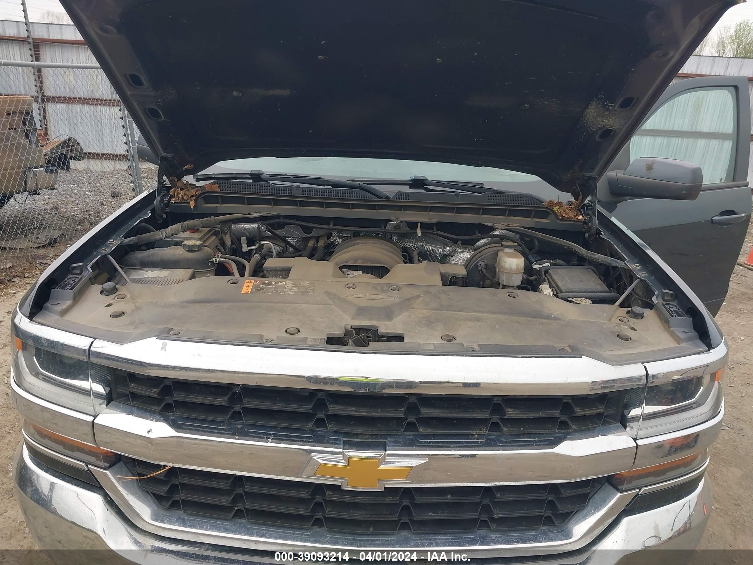 CHEVROLET SILVERADO image 10
