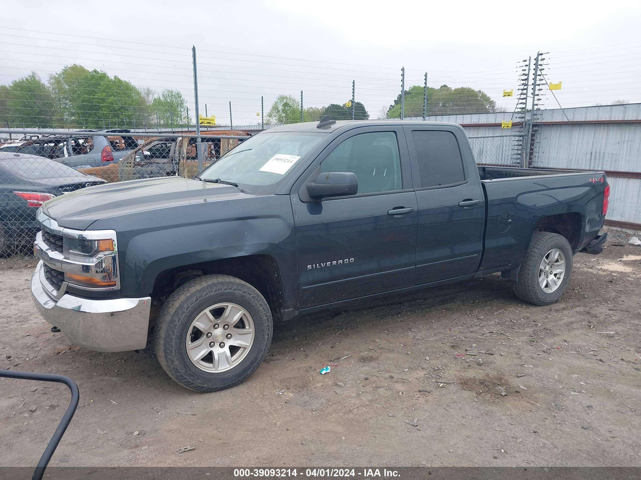 CHEVROLET SILVERADO image 2