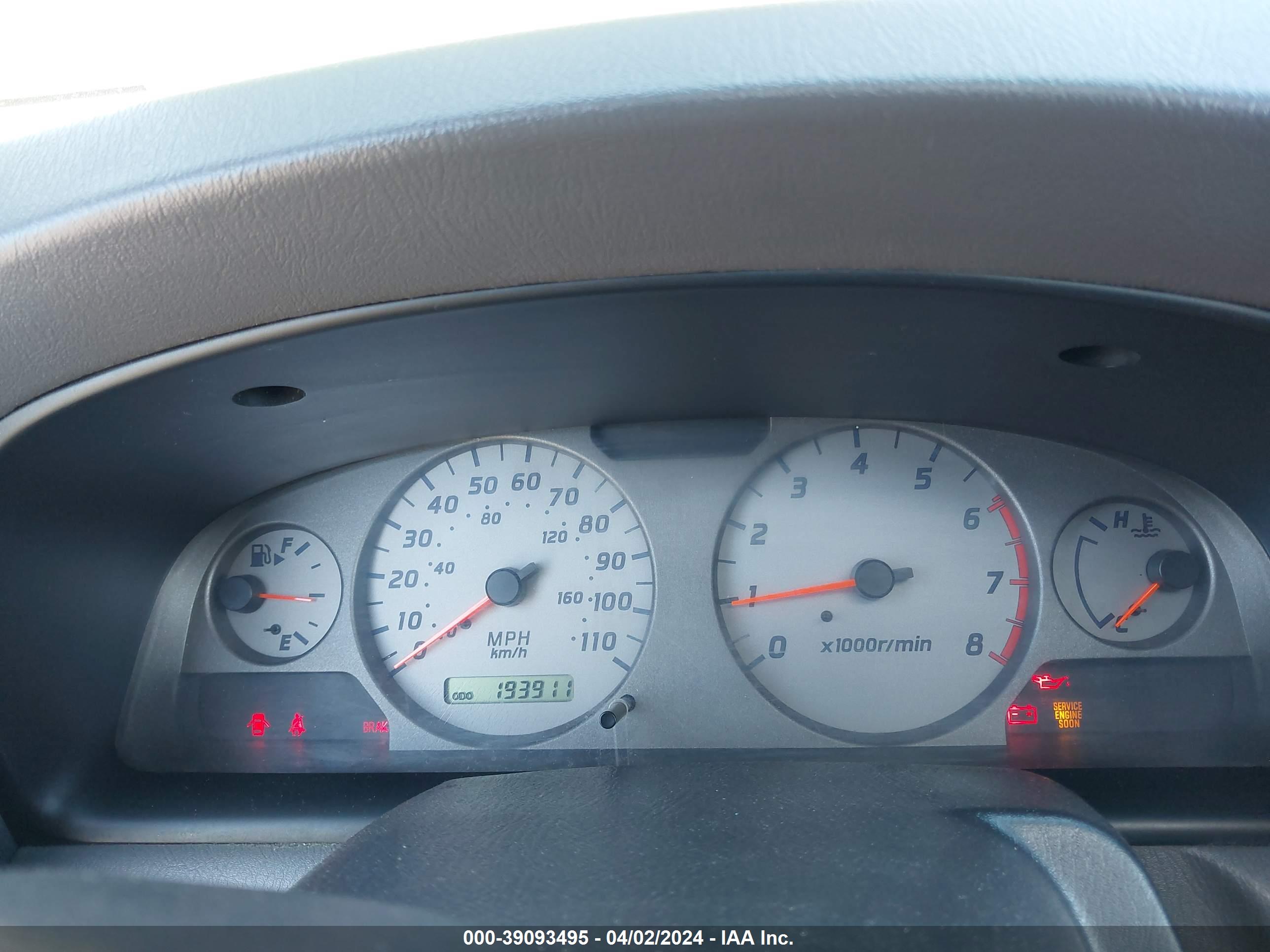 NISSAN XTERRA image 7