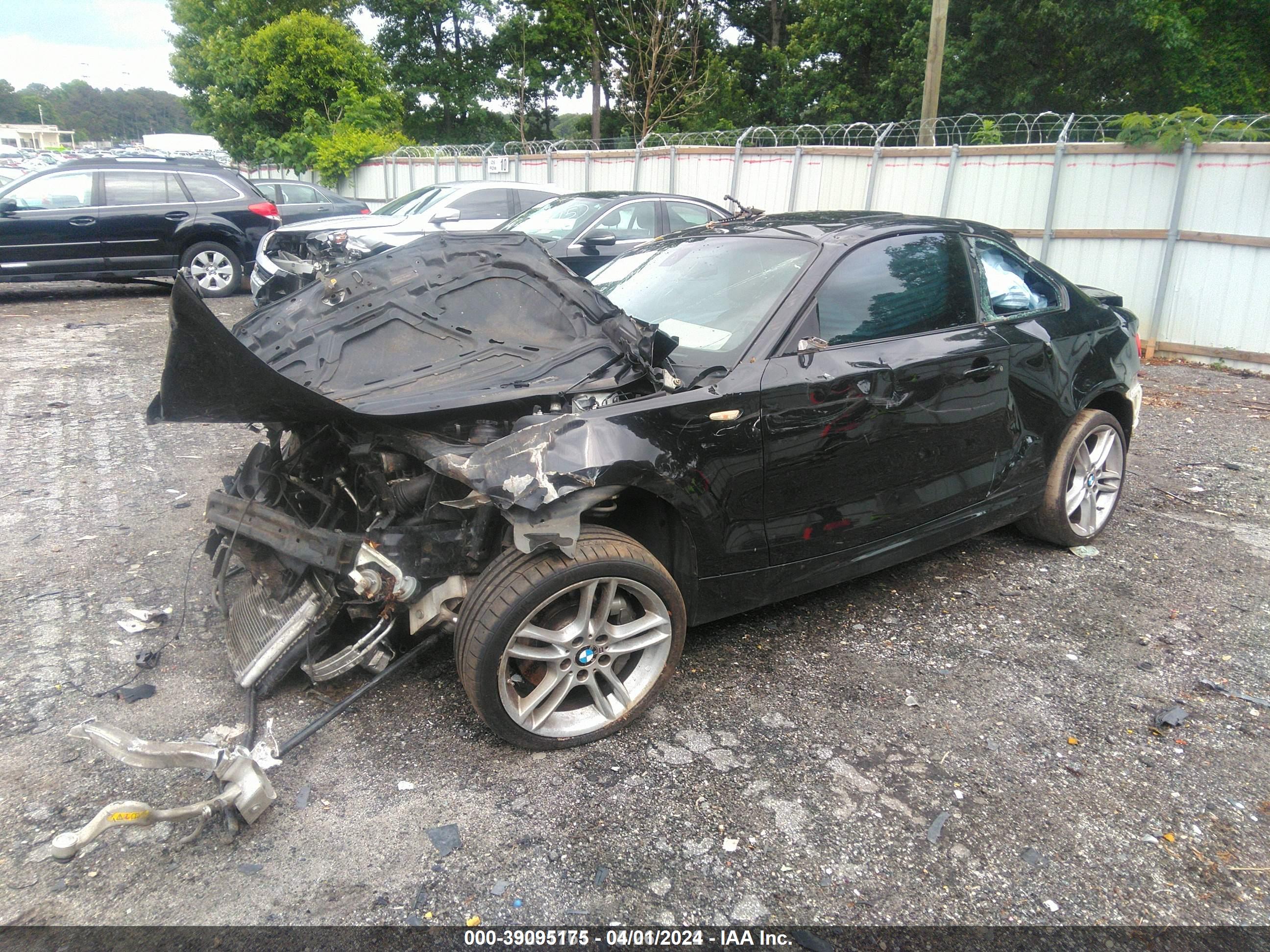 BMW 135I image 2