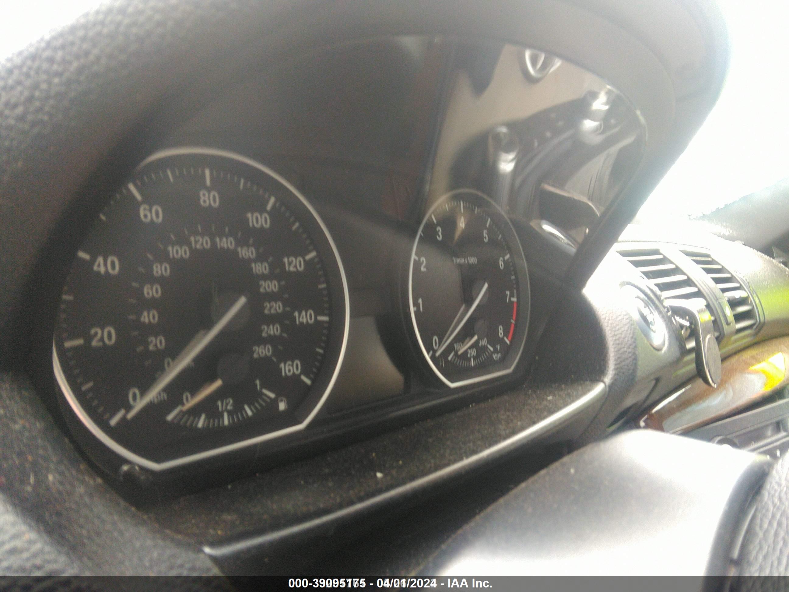 BMW 135I image 7