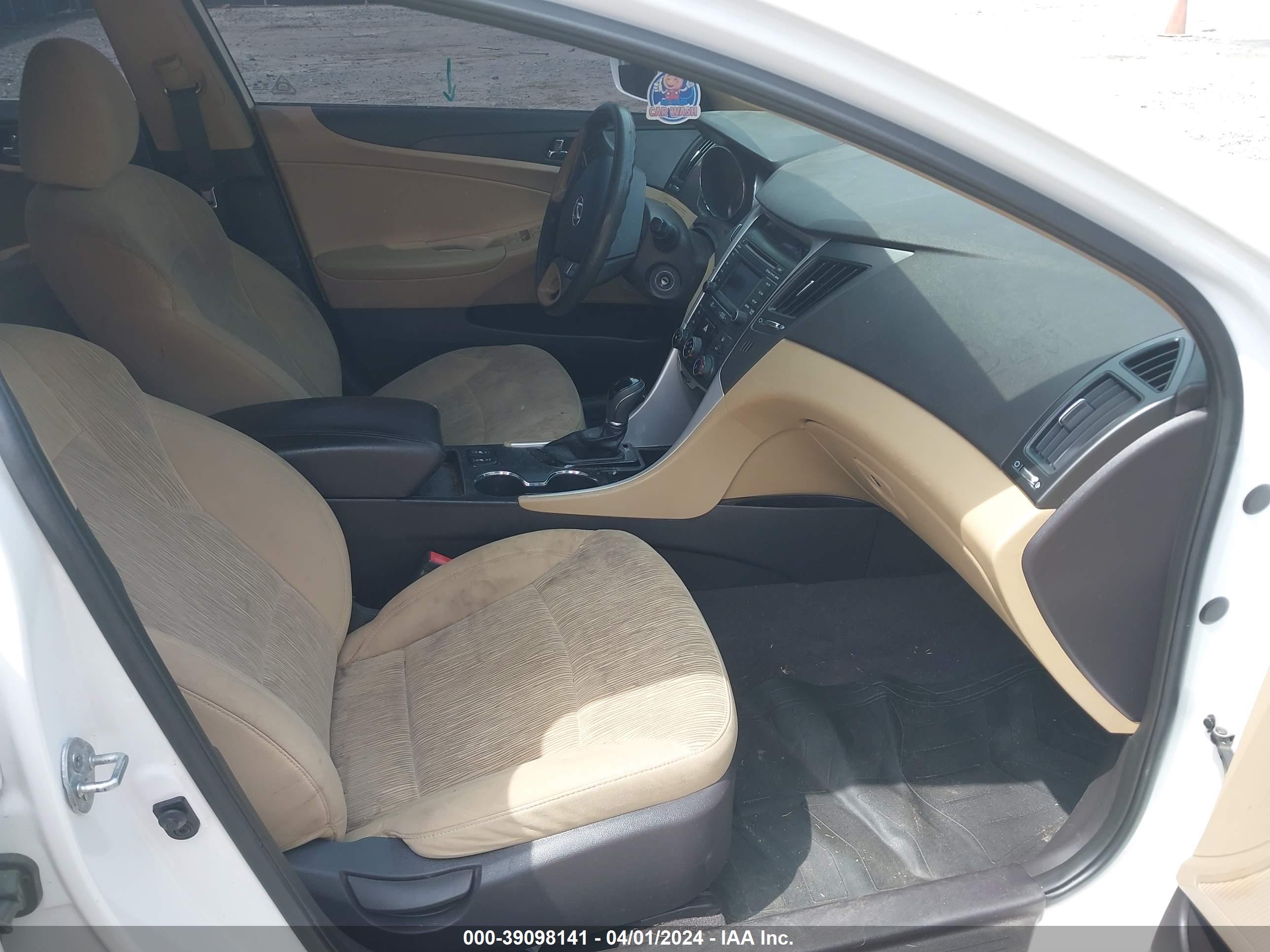 HYUNDAI SONATA image 5