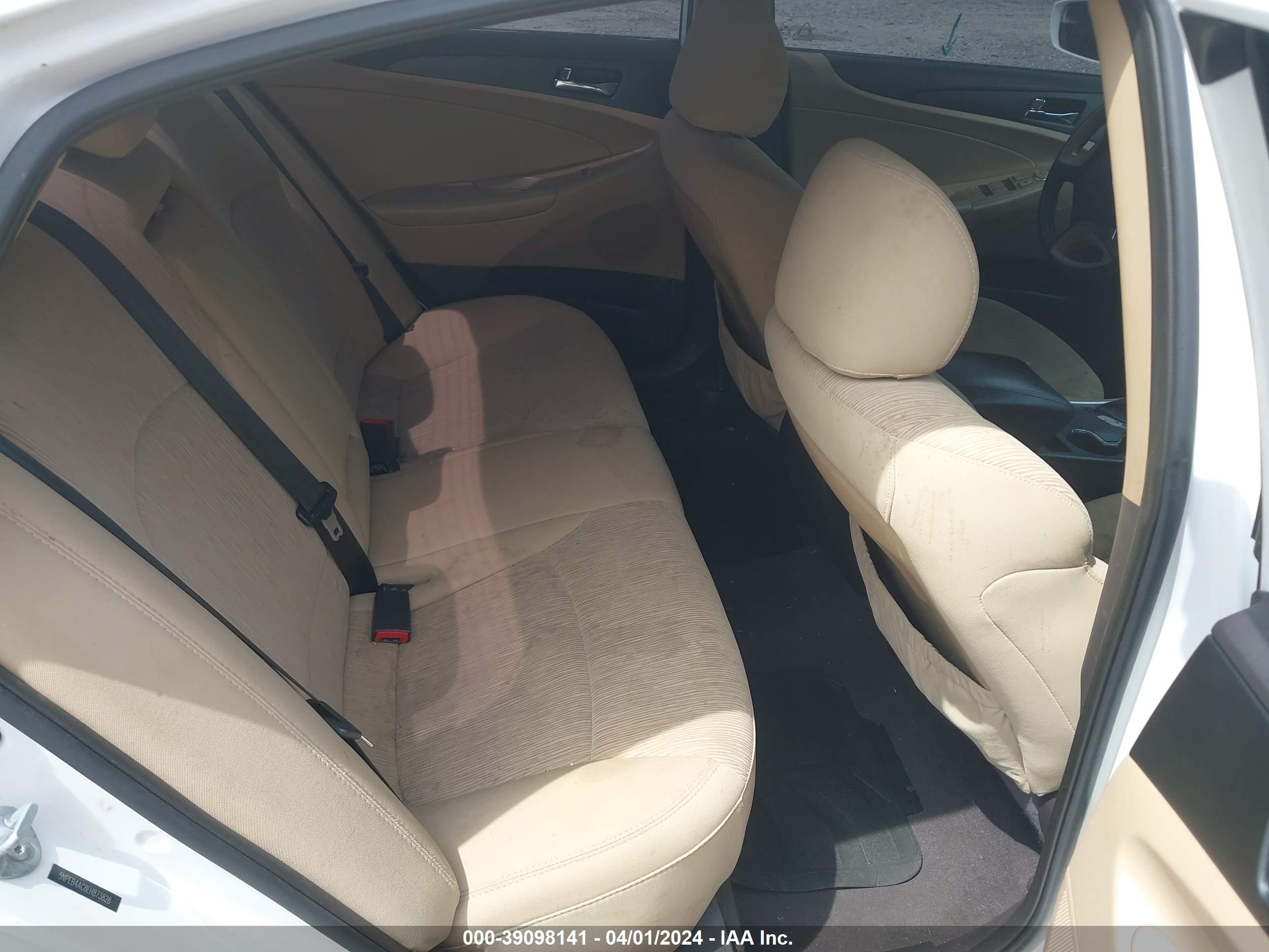 HYUNDAI SONATA image 8