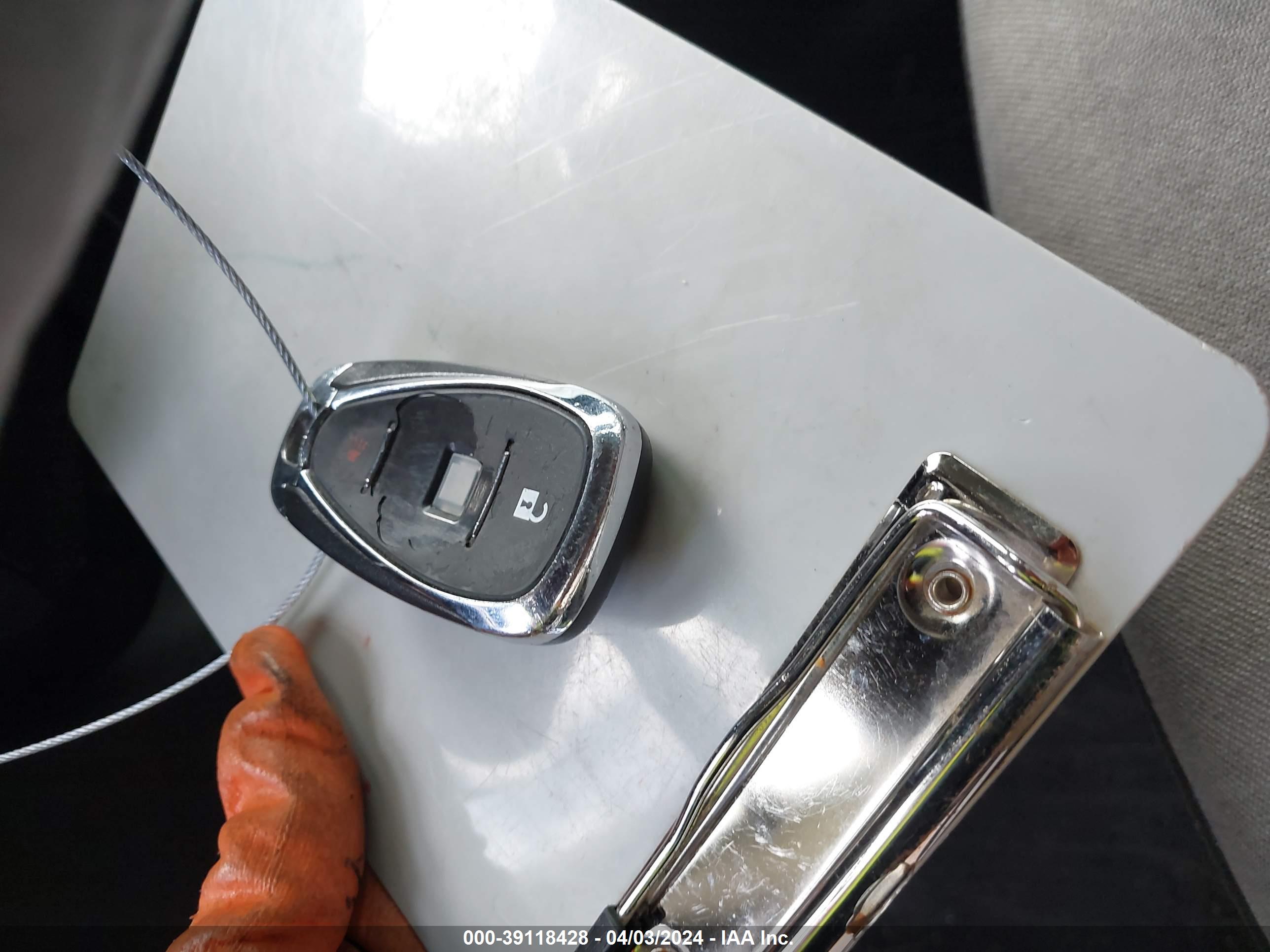CHEVROLET EQUINOX image 11