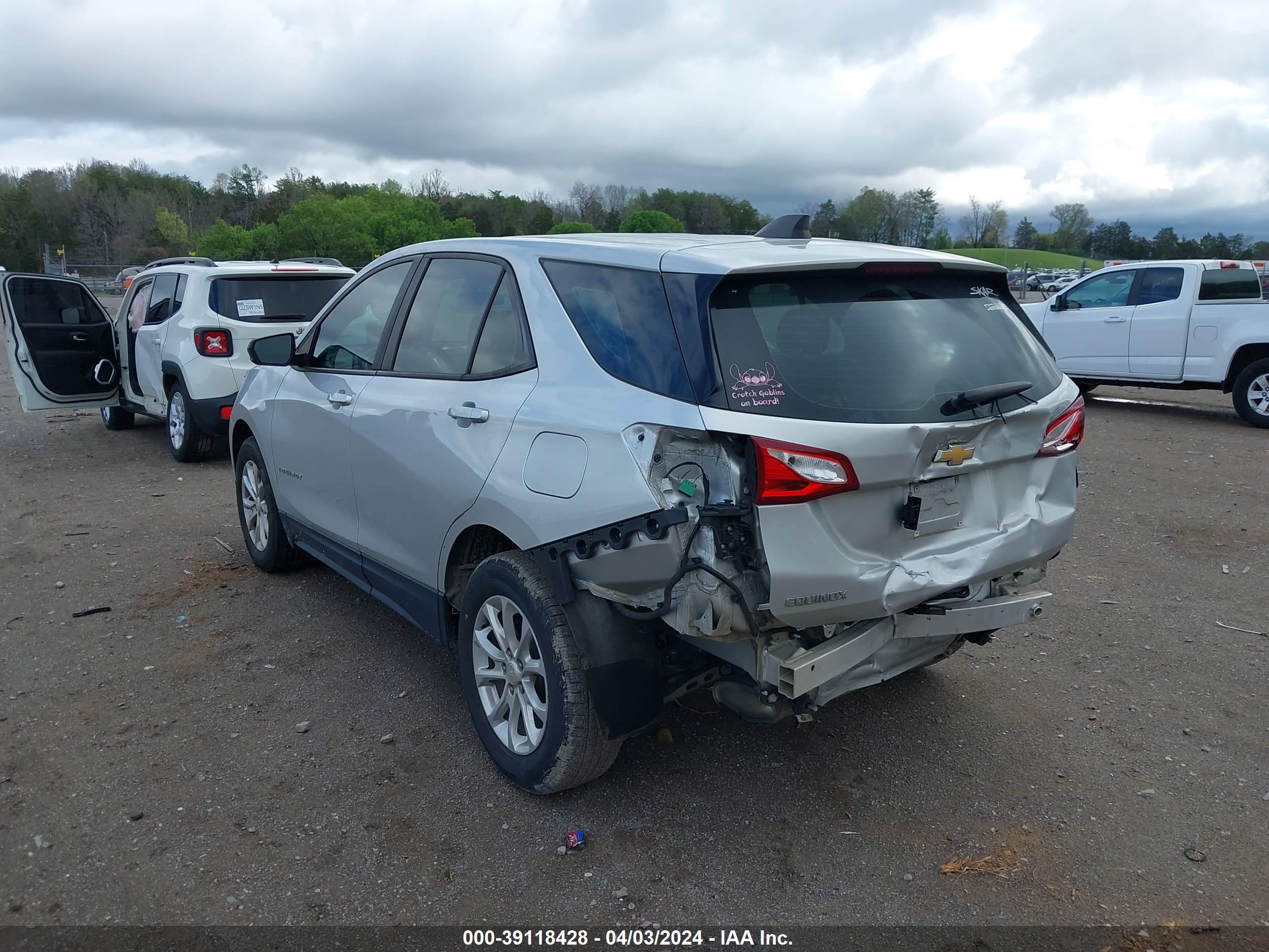 CHEVROLET EQUINOX image 3
