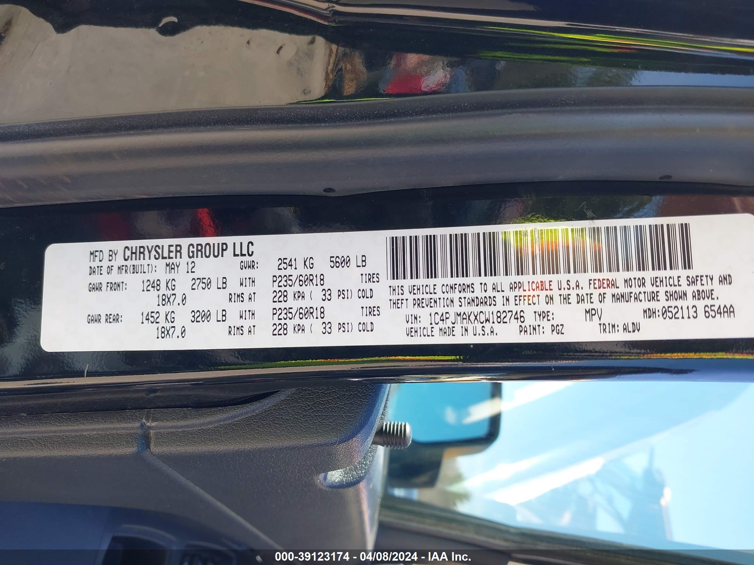 JEEP LIBERTY image 9