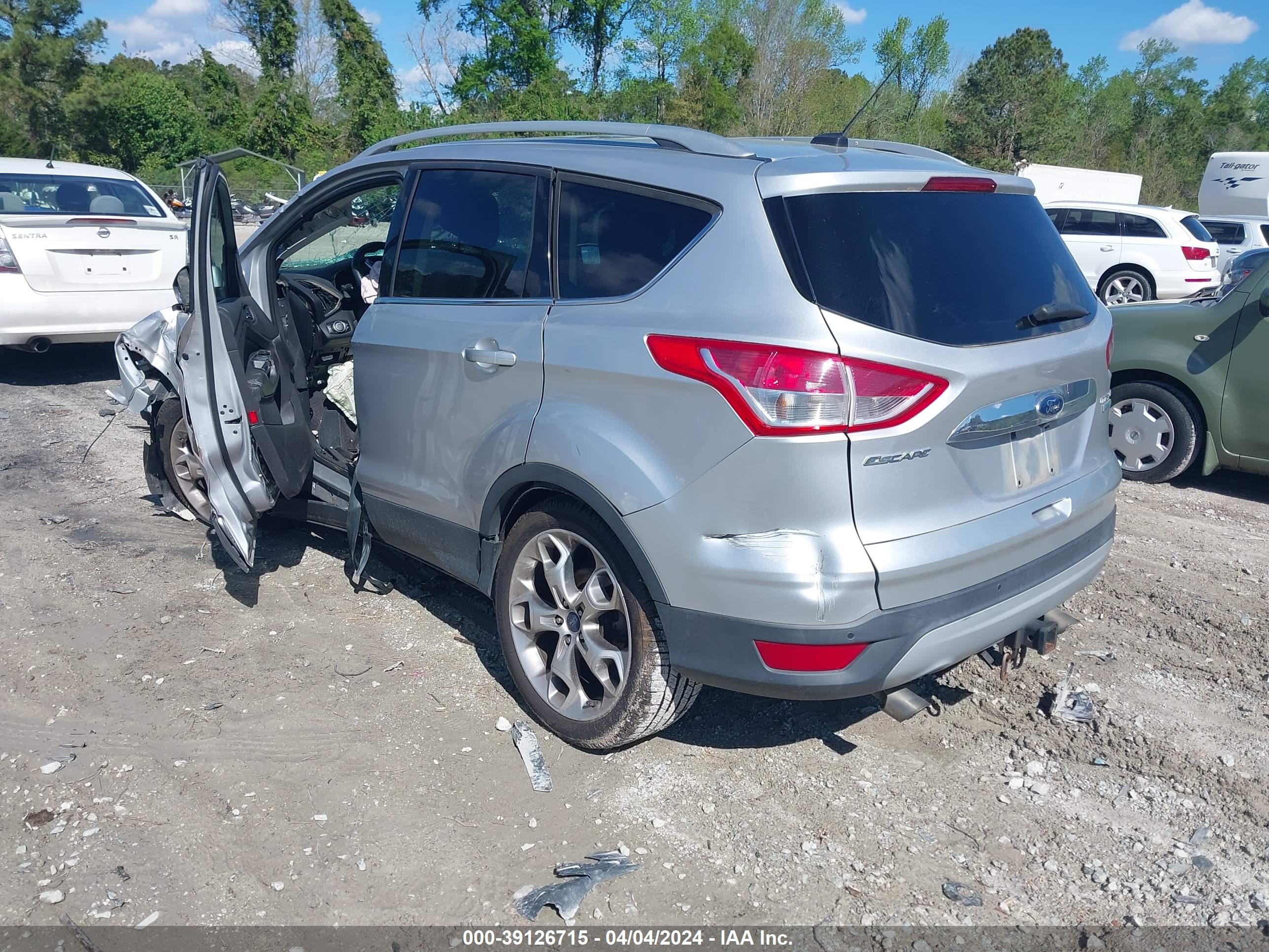 FORD ESCAPE image 3