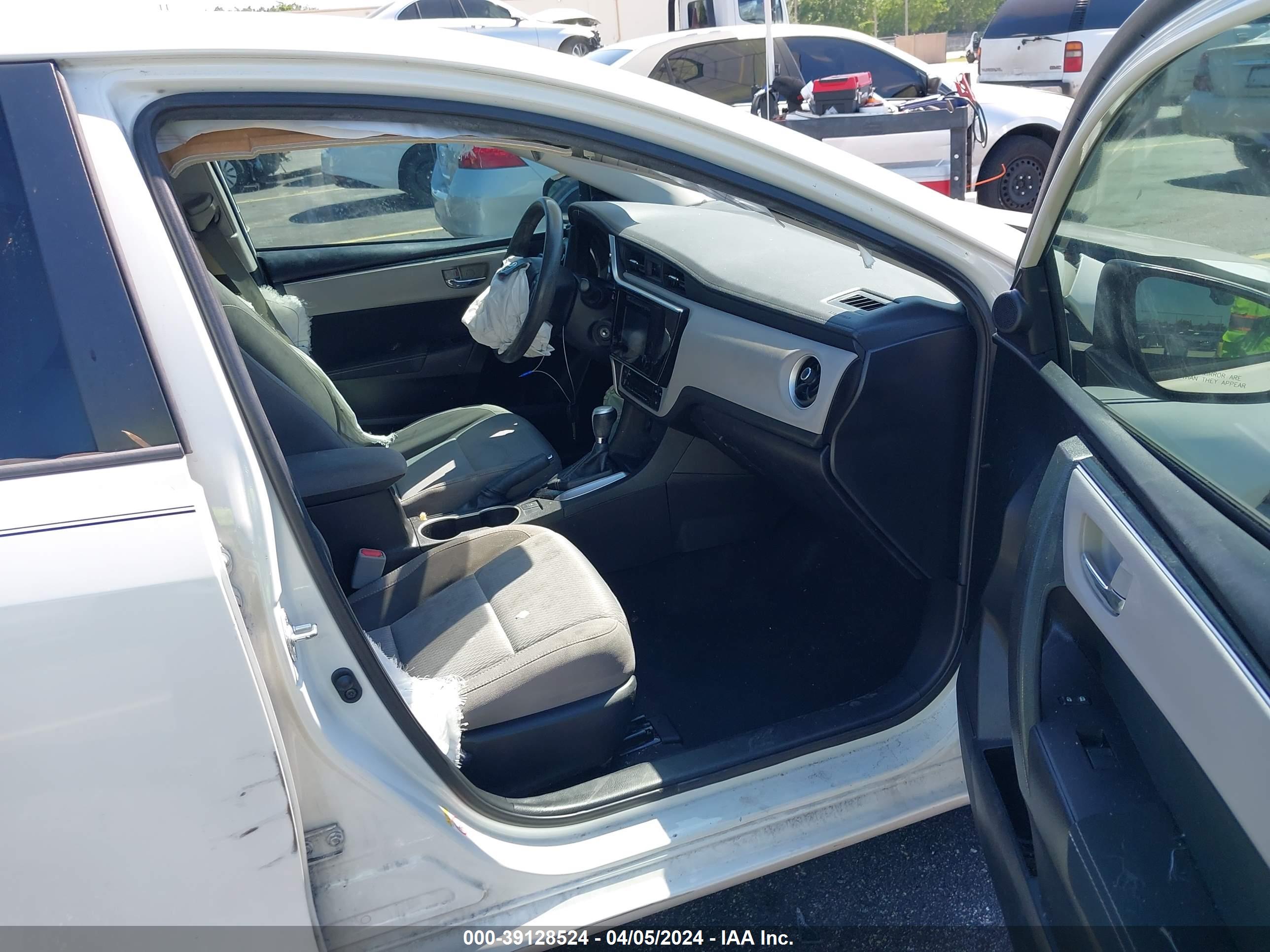 TOYOTA COROLLA image 5