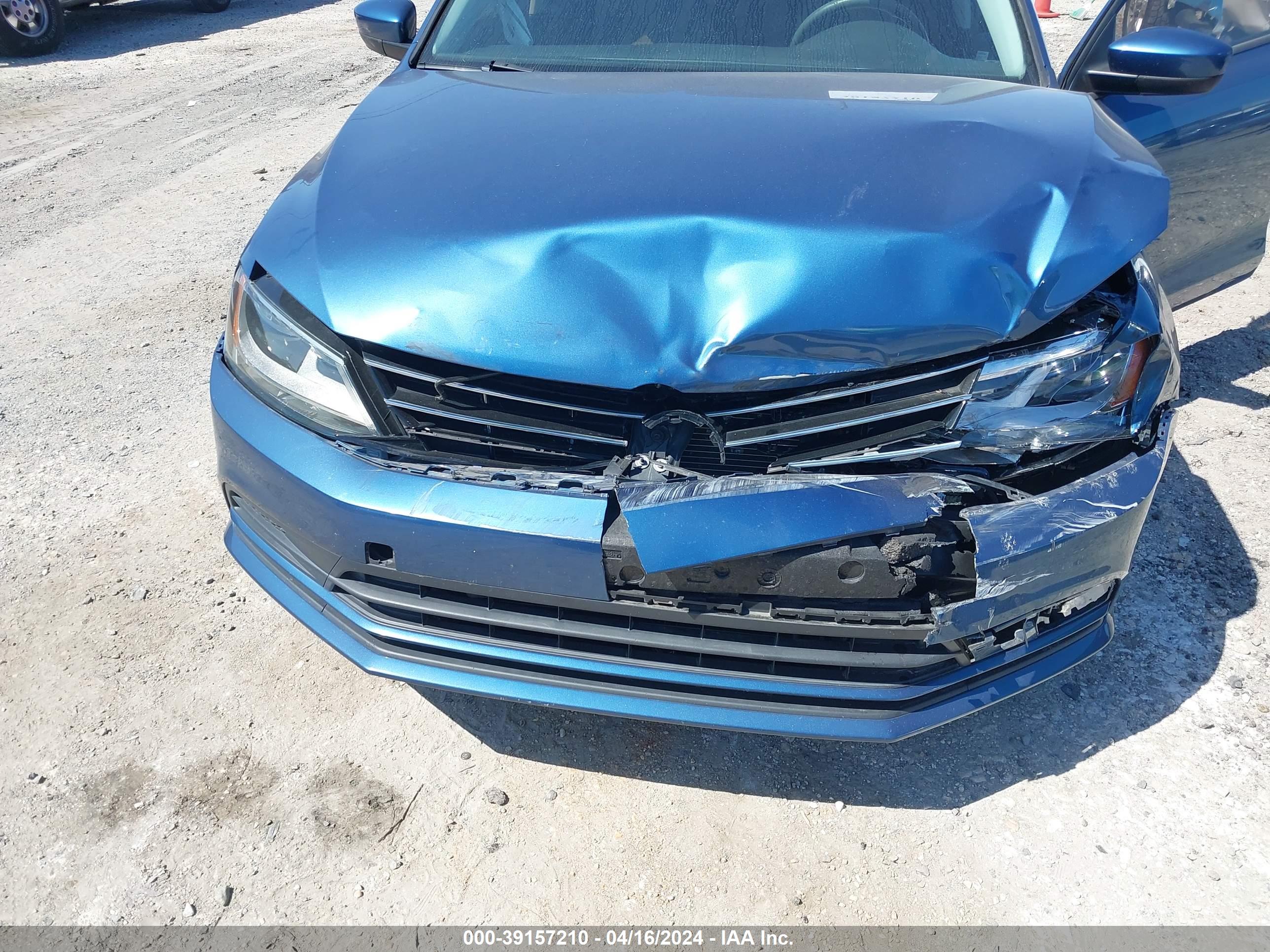 VOLKSWAGEN JETTA image 6