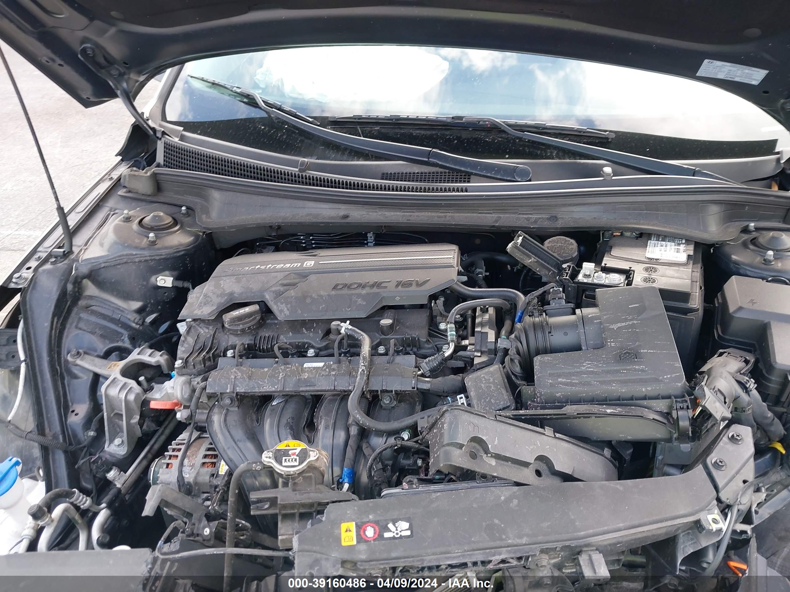 HYUNDAI ELANTRA image 10