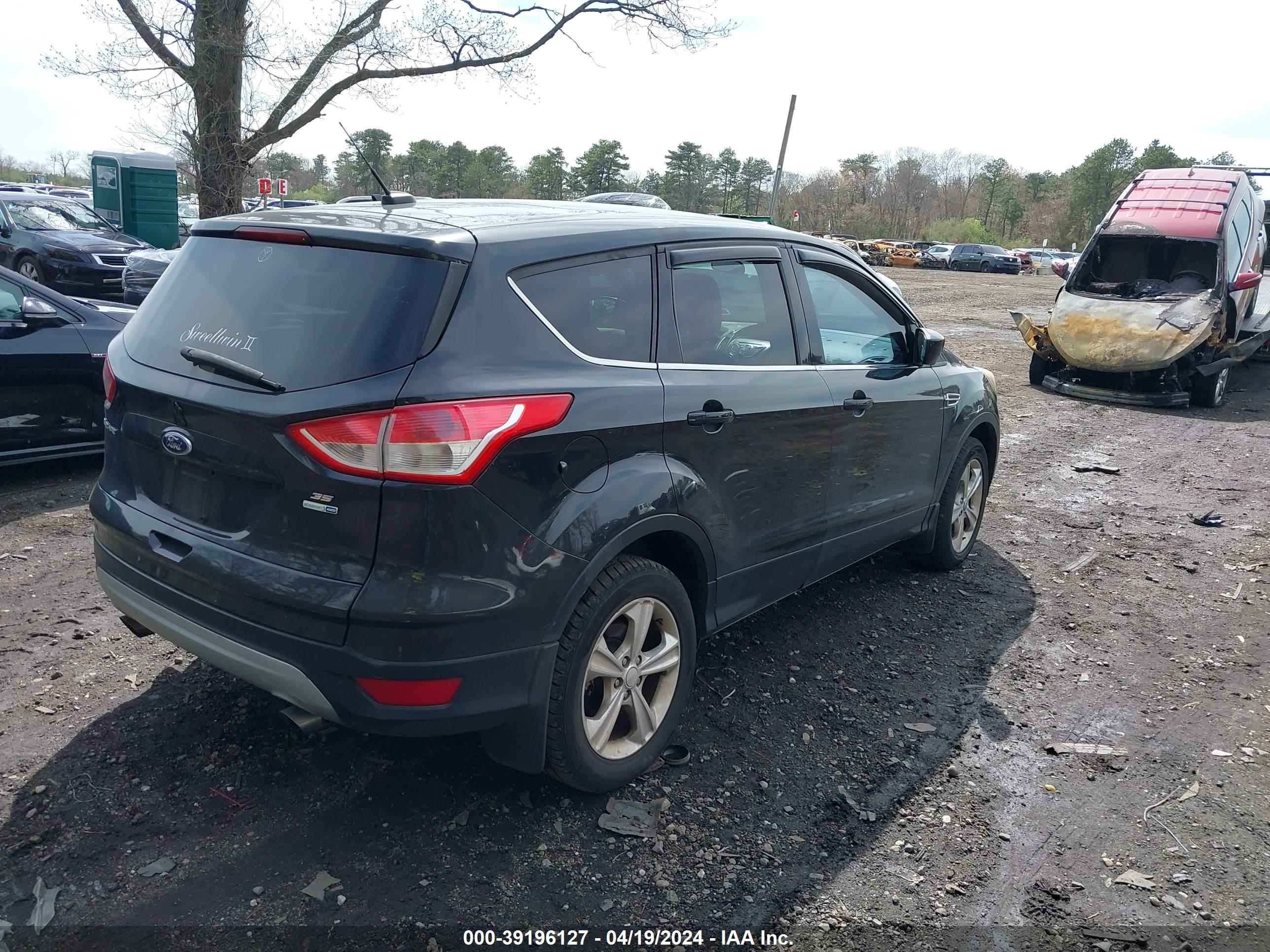 FORD ESCAPE image 4