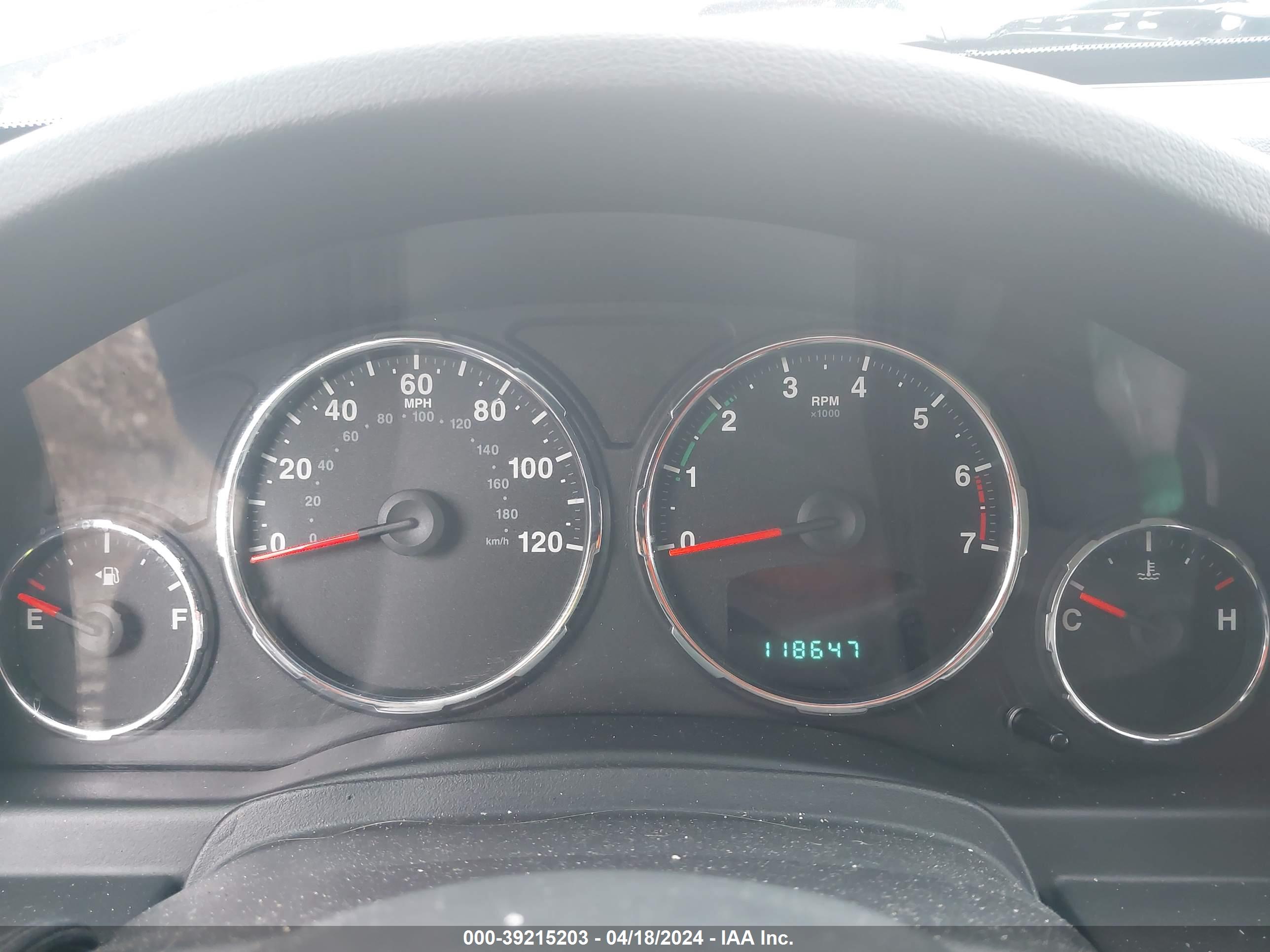 JEEP LIBERTY image 7