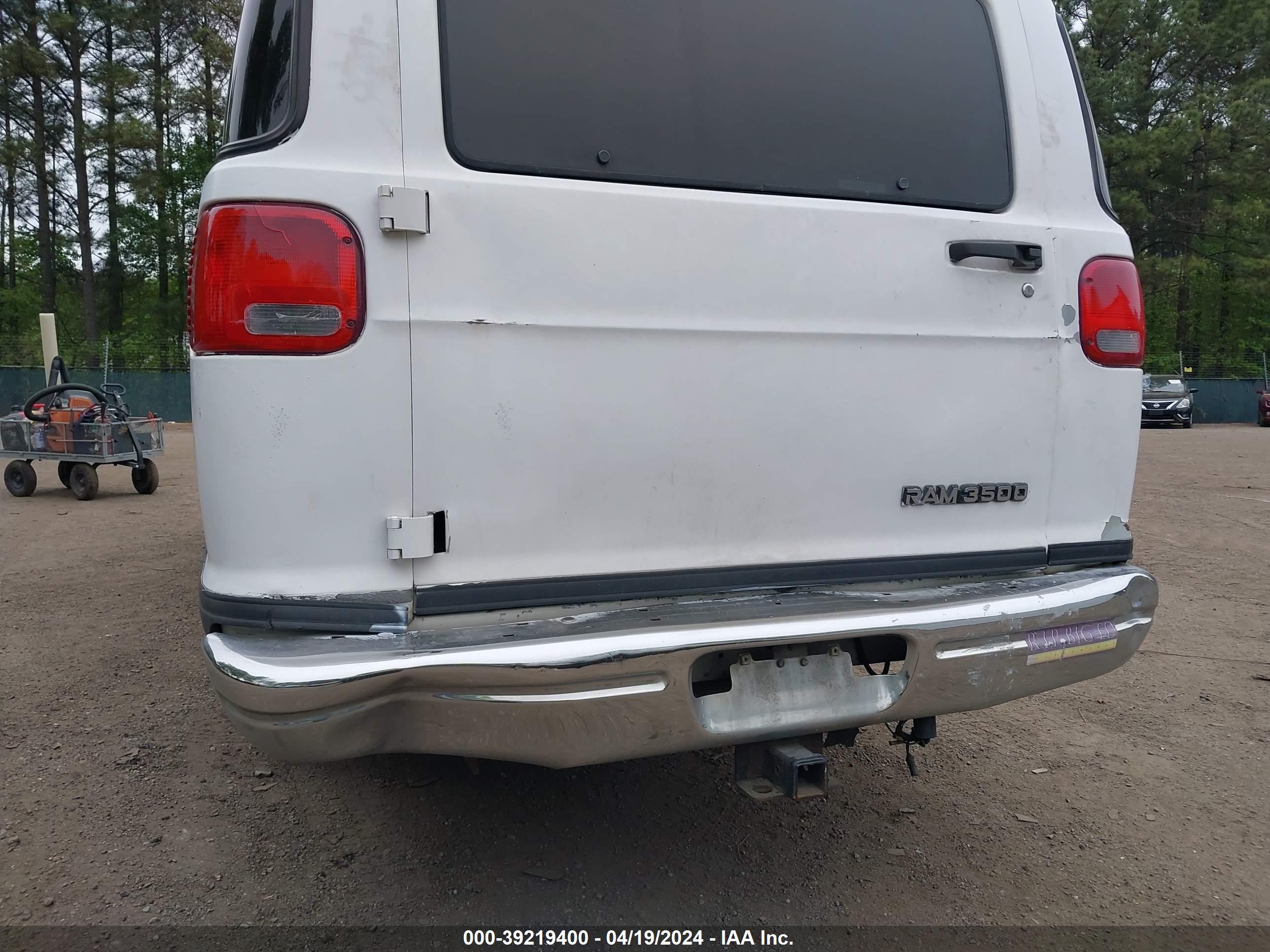 DODGE RAM image 6