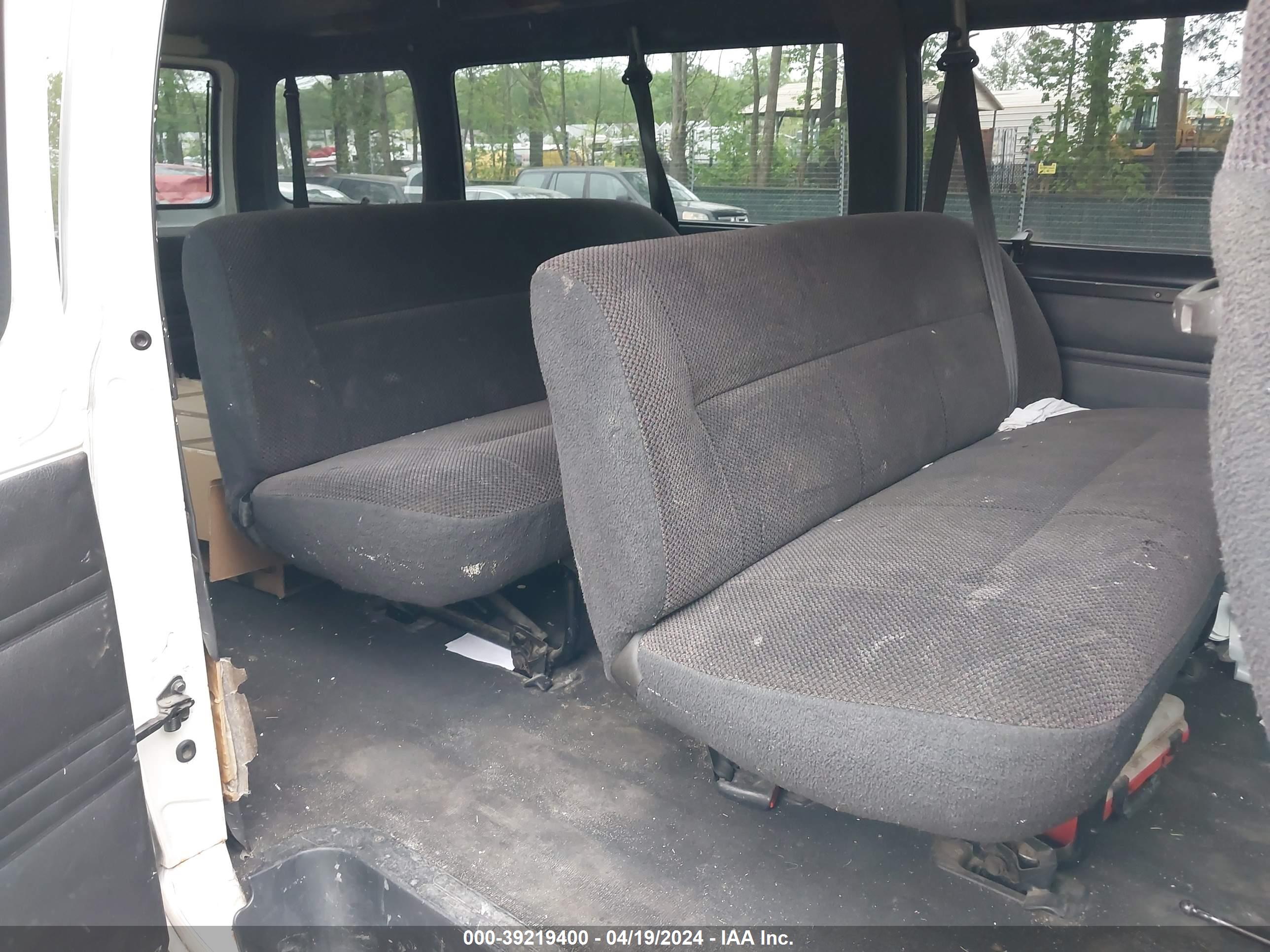 DODGE RAM image 8