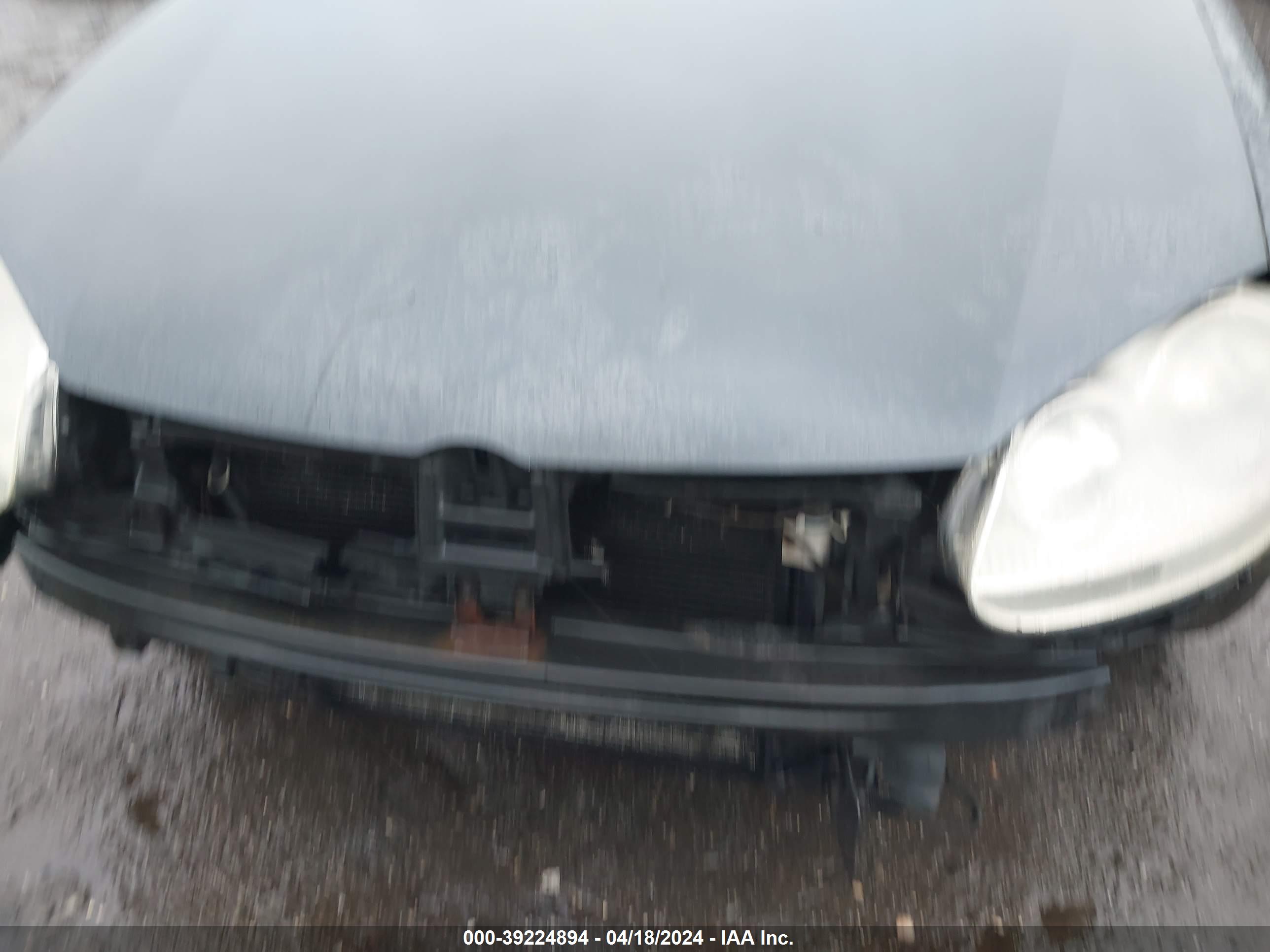 VOLKSWAGEN JETTA image 6