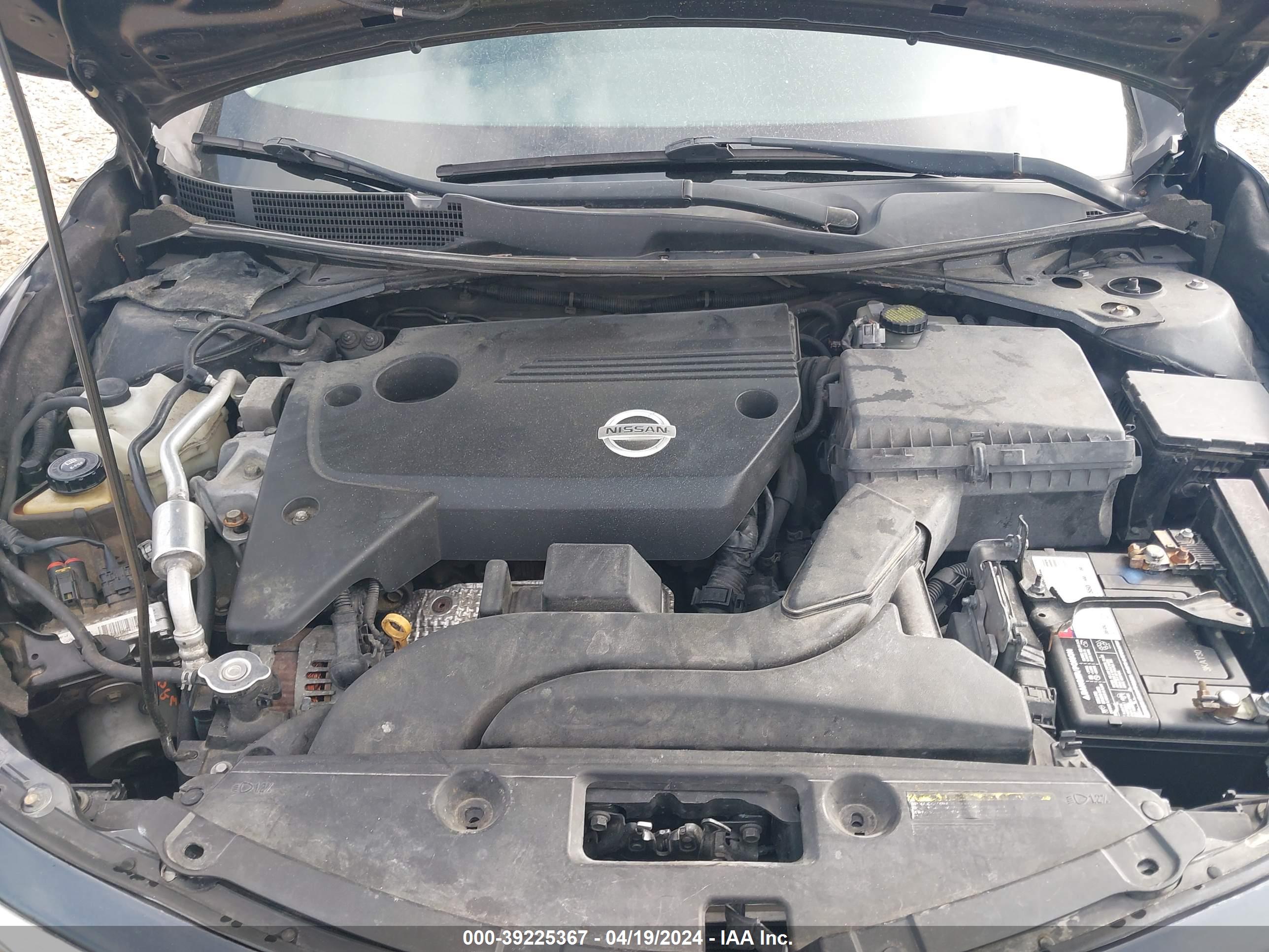 NISSAN ALTIMA image 10