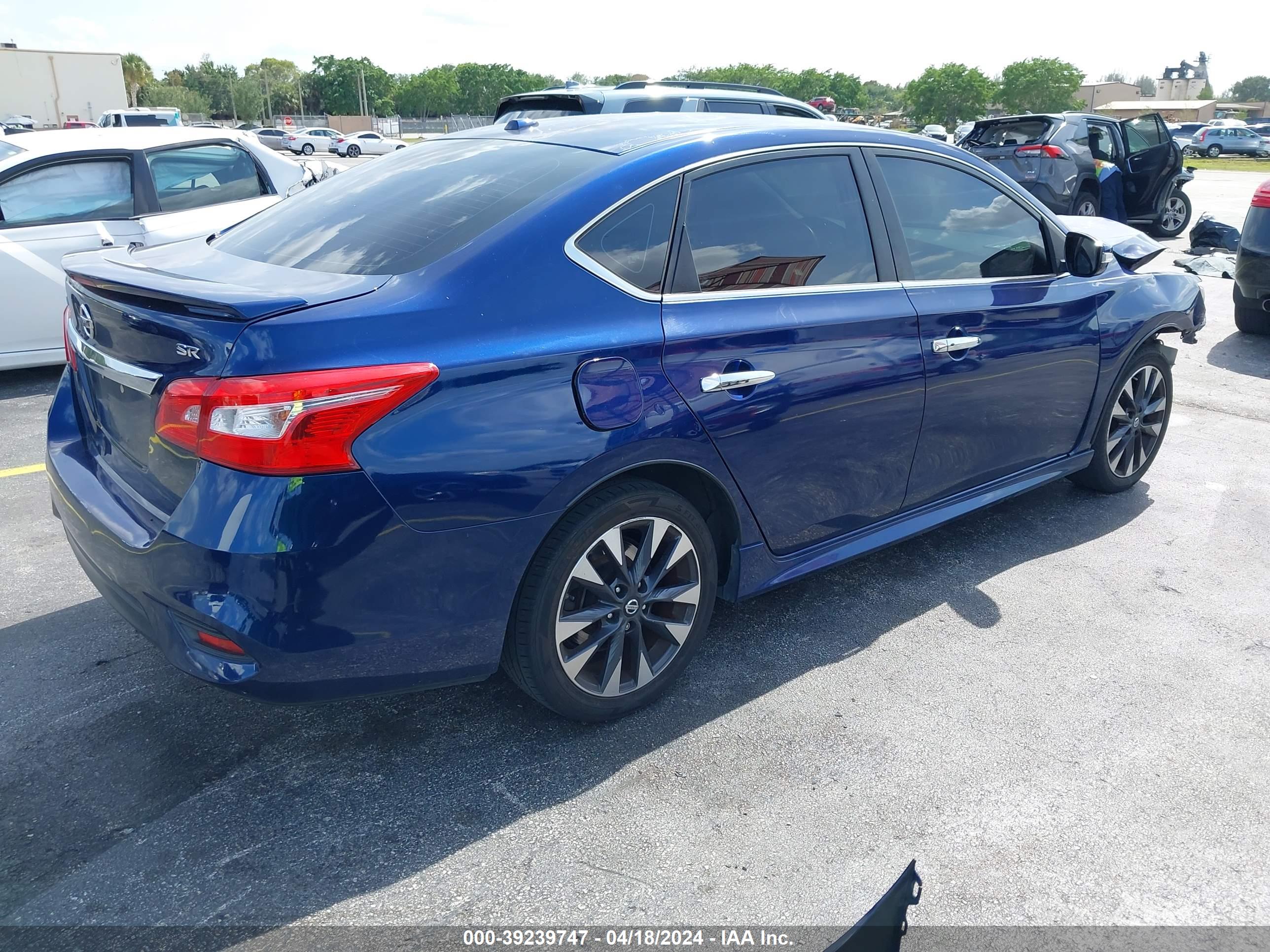 NISSAN SENTRA image 4