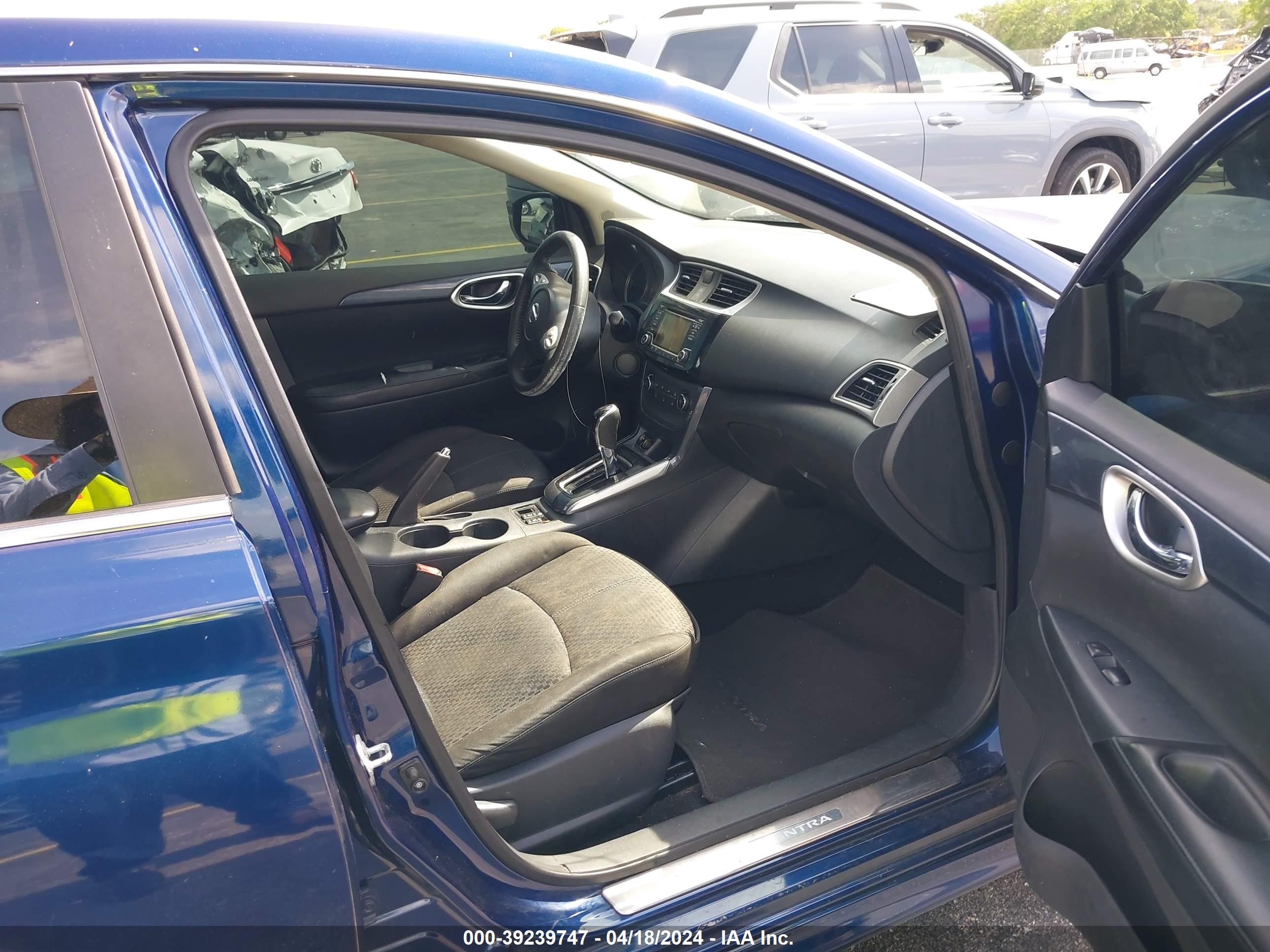 NISSAN SENTRA image 5