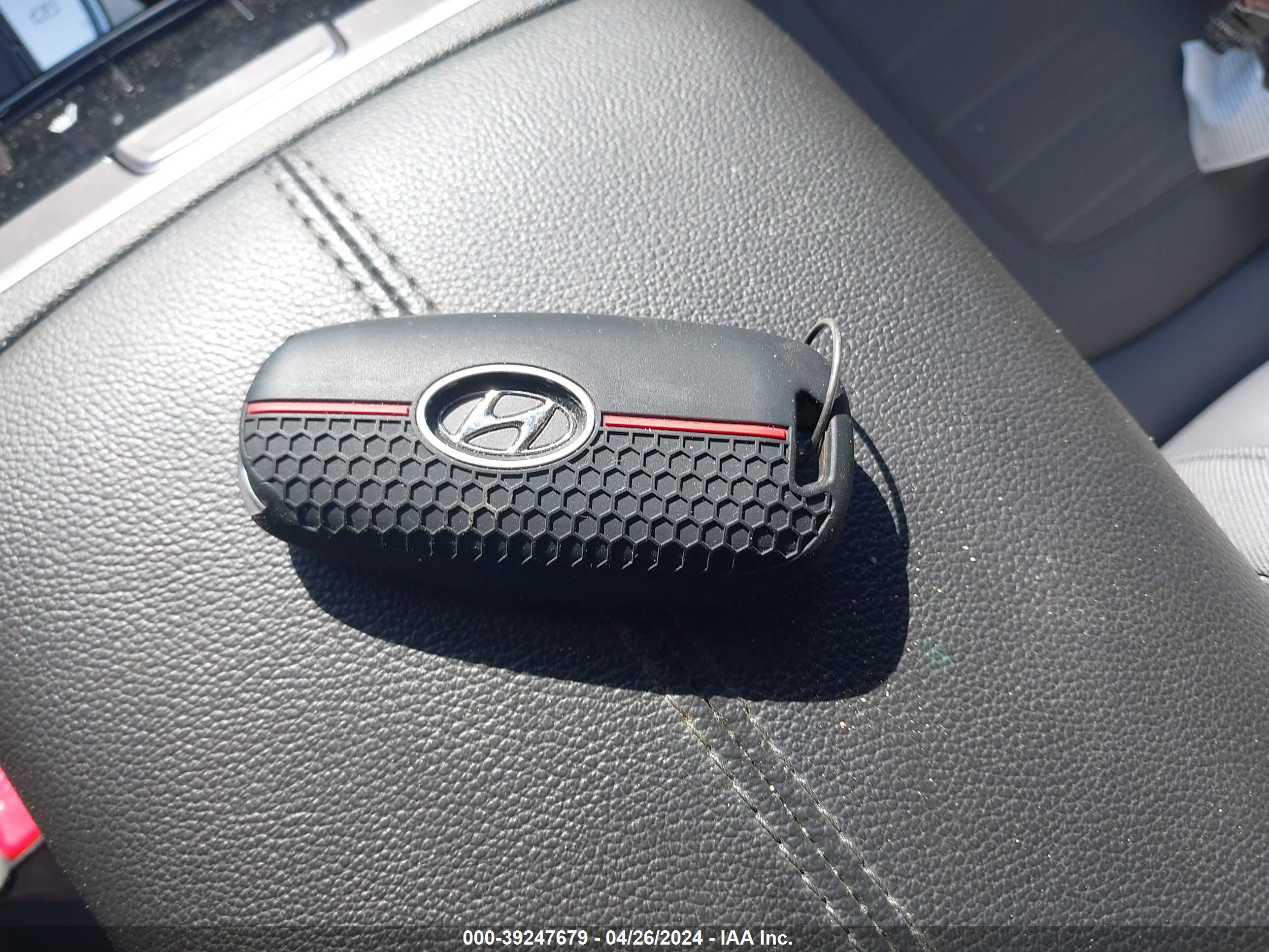 HYUNDAI SANTA image 11