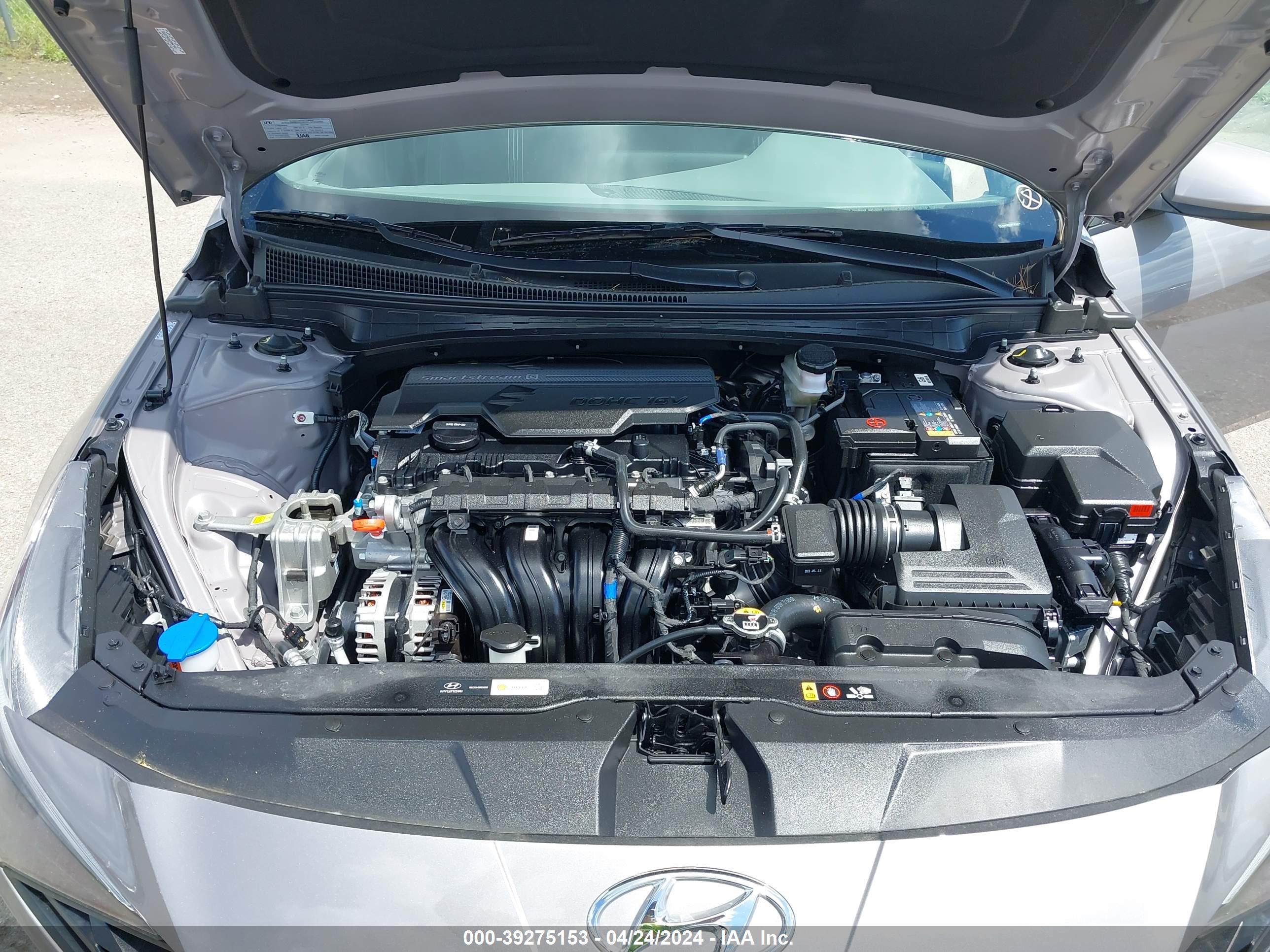 HYUNDAI ELANTRA image 10