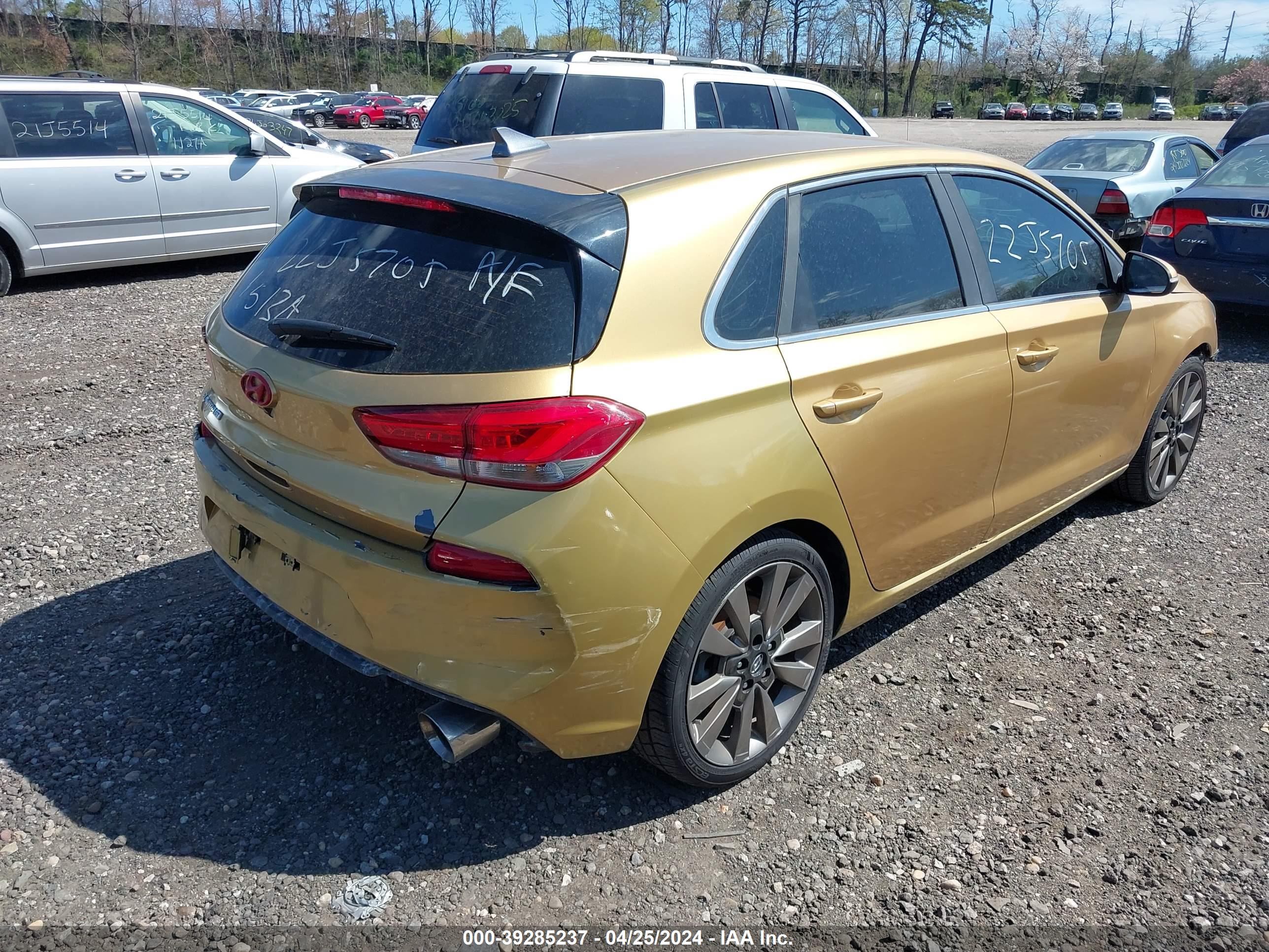 HYUNDAI ELANTRA image 4