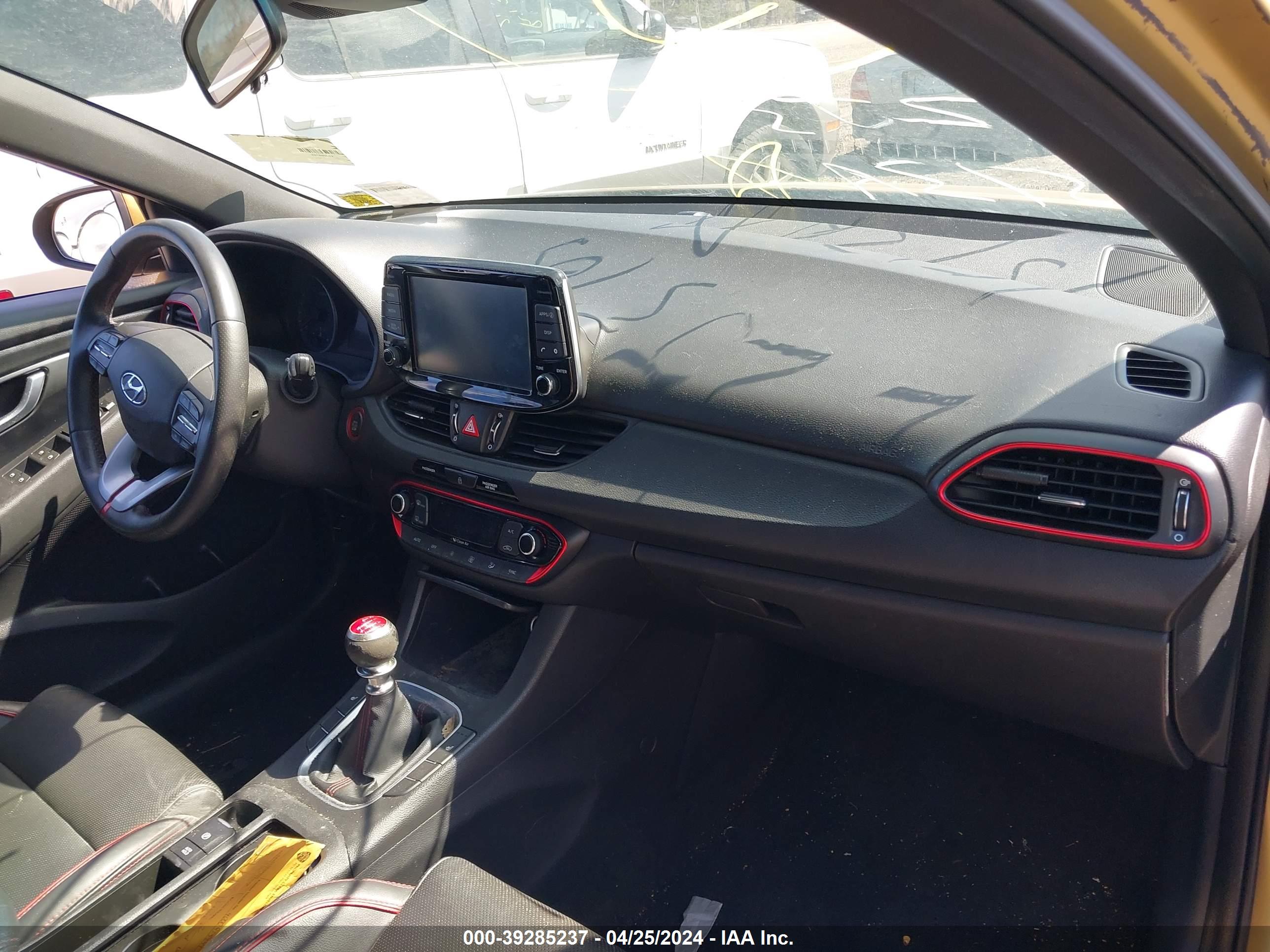 HYUNDAI ELANTRA image 5