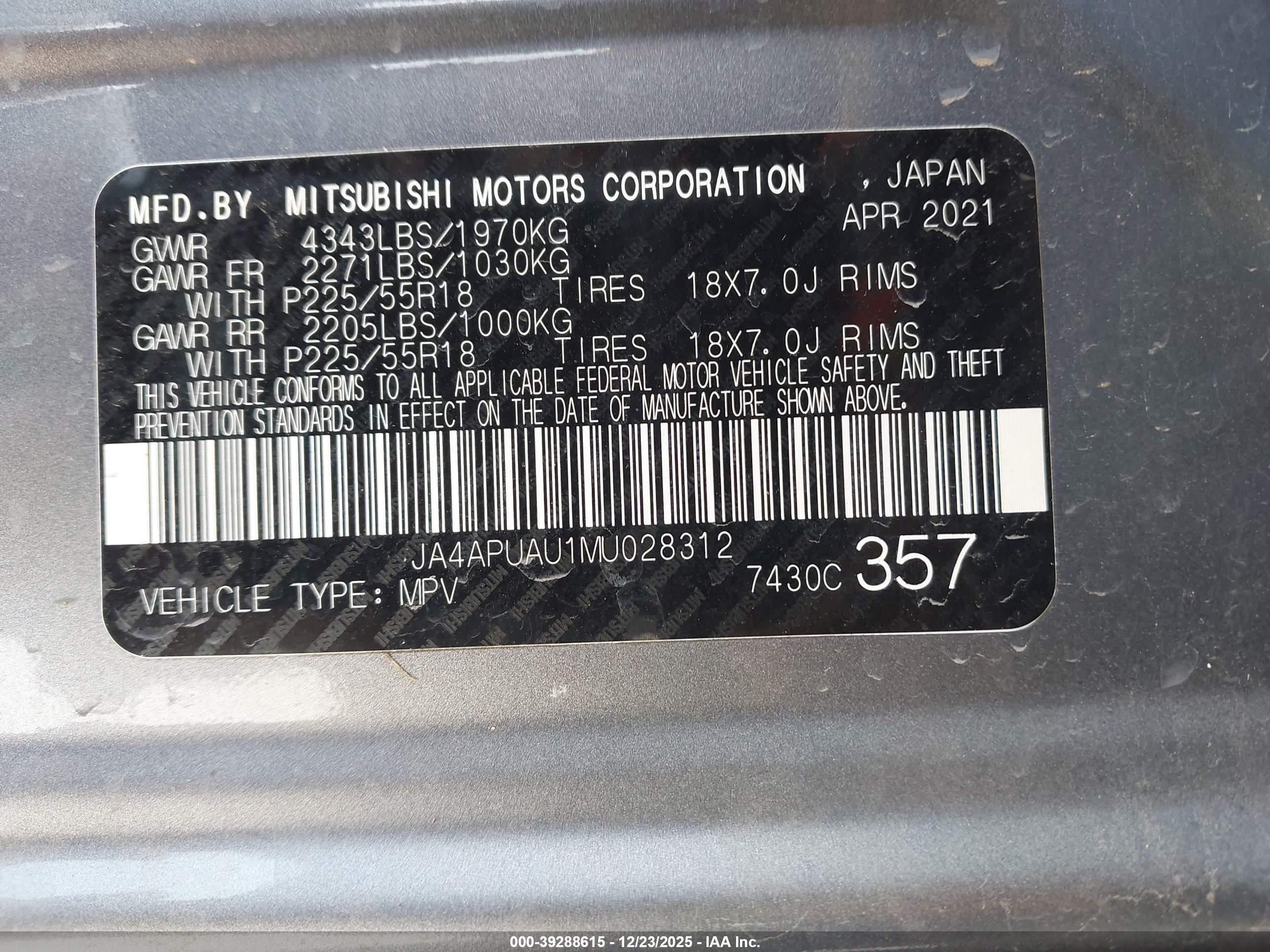 MITSUBISHI OUTLANDER image 9