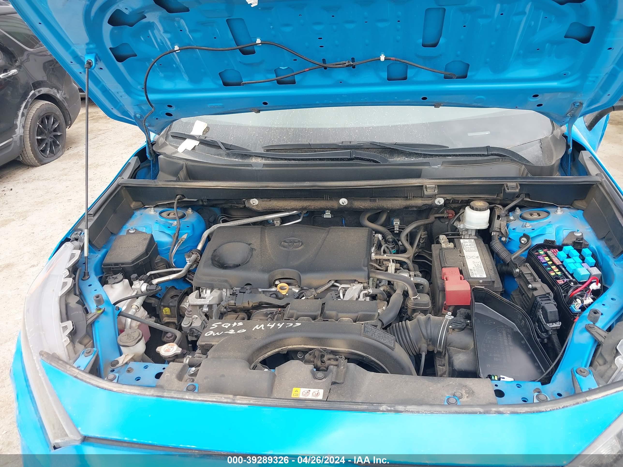 TOYOTA RAV4 image 10