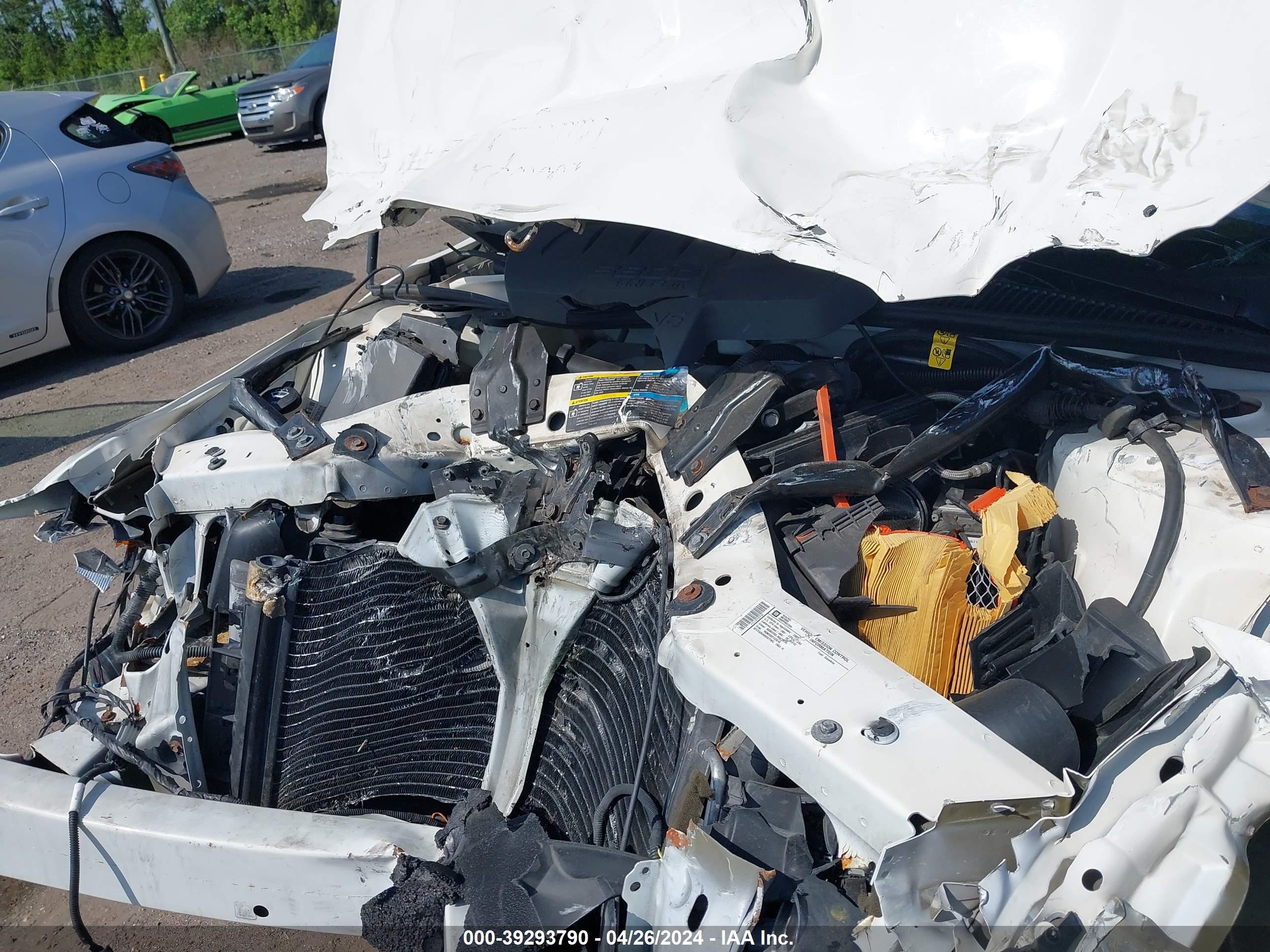 BUICK LACROSSE image 10