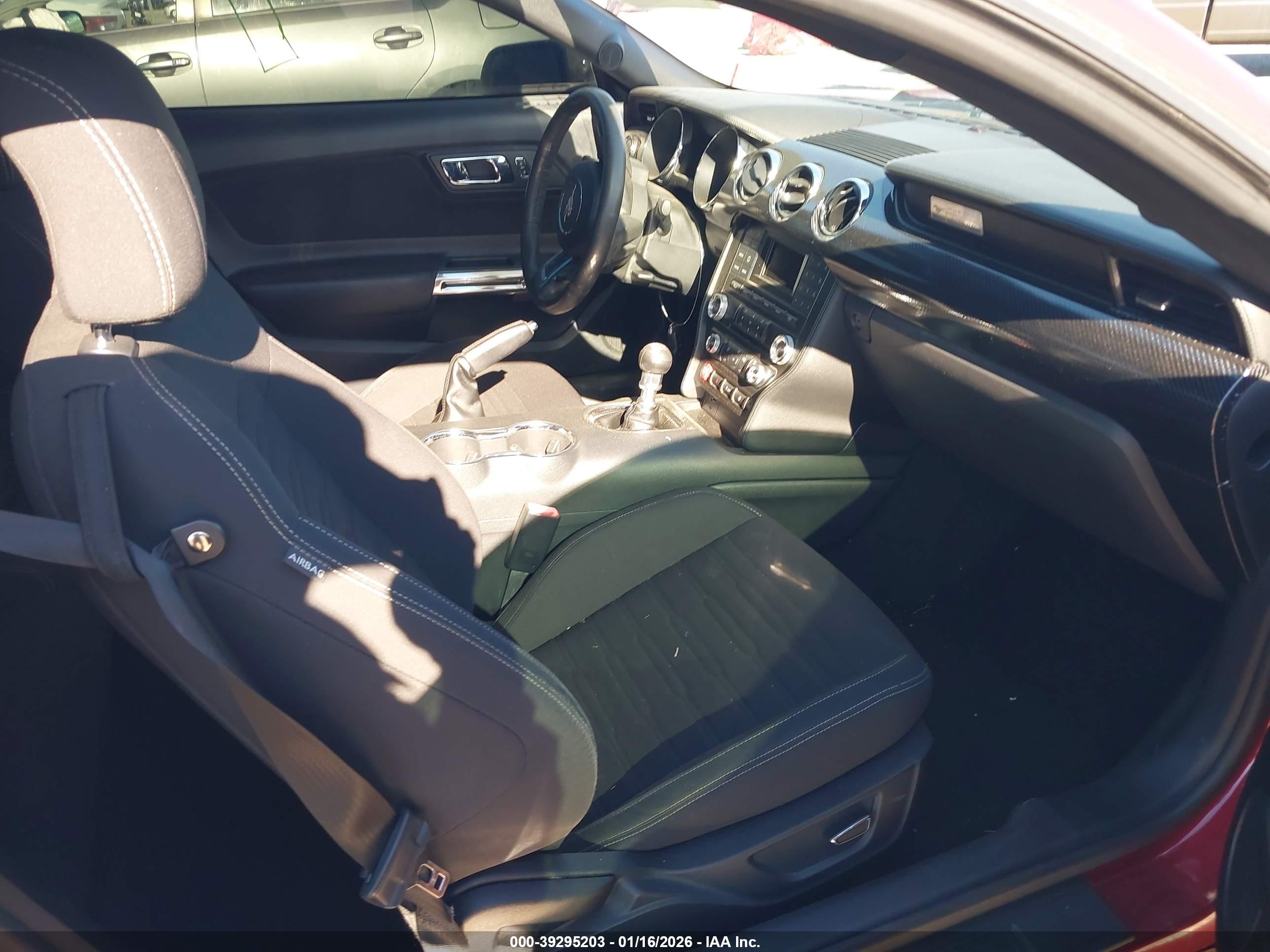 FORD MUSTANG image 5