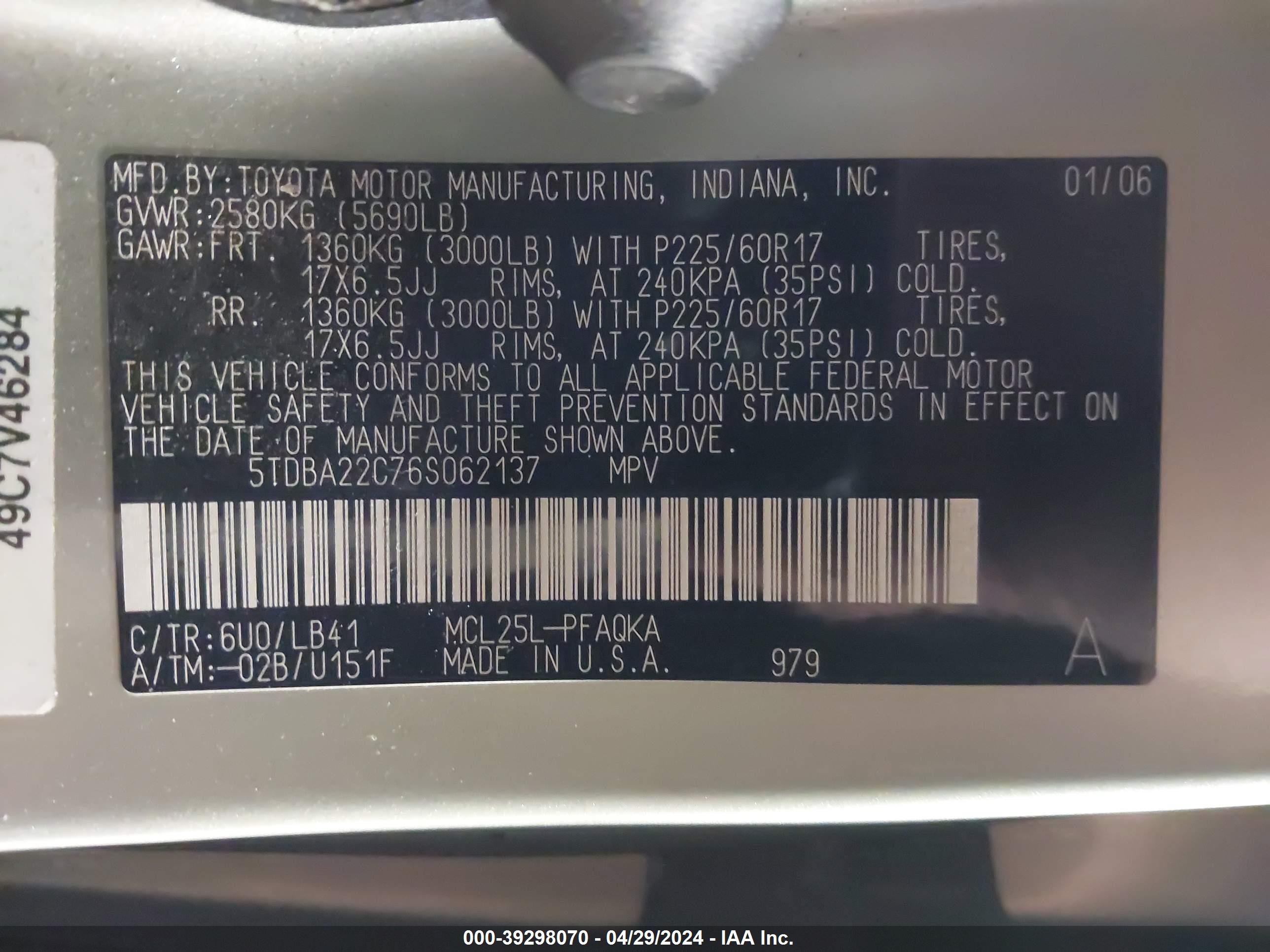 TOYOTA SIENNA image 9