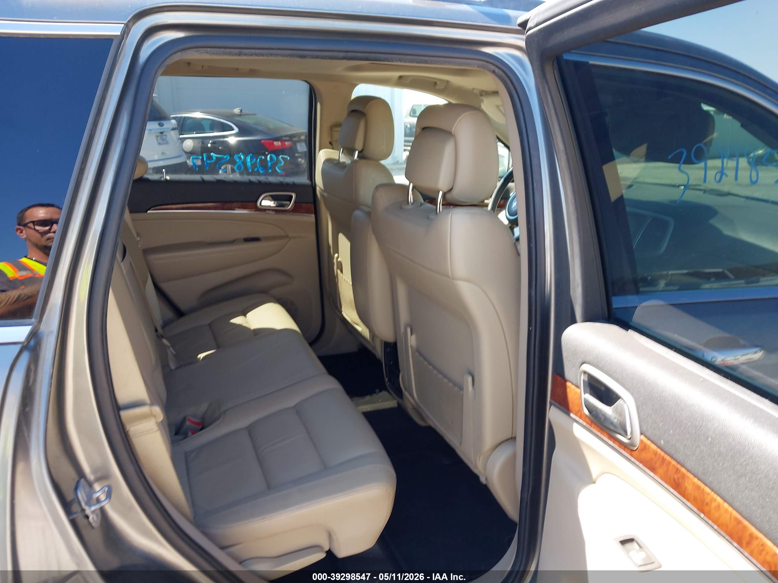 JEEP GRAND image 8