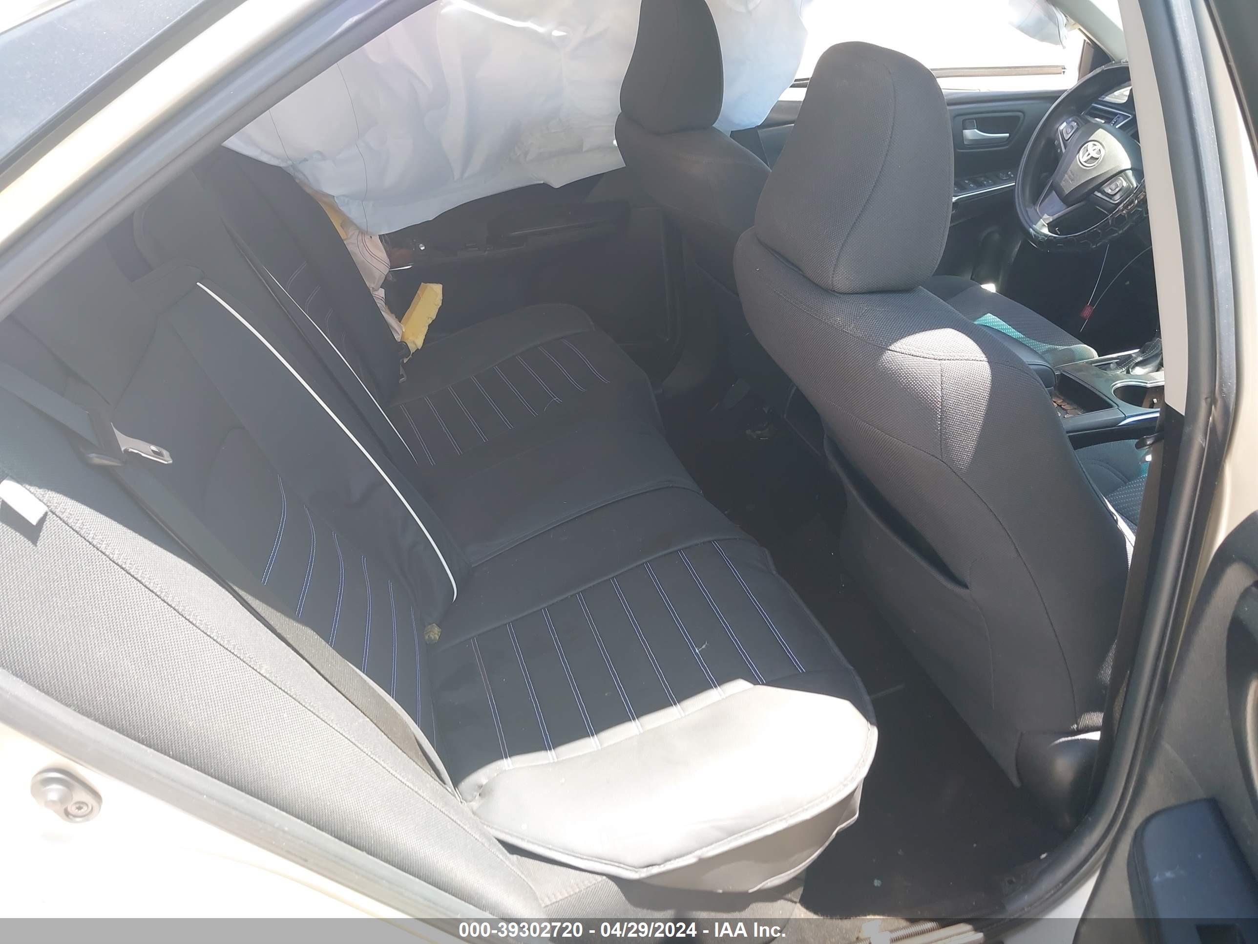 TOYOTA CAMRY image 8