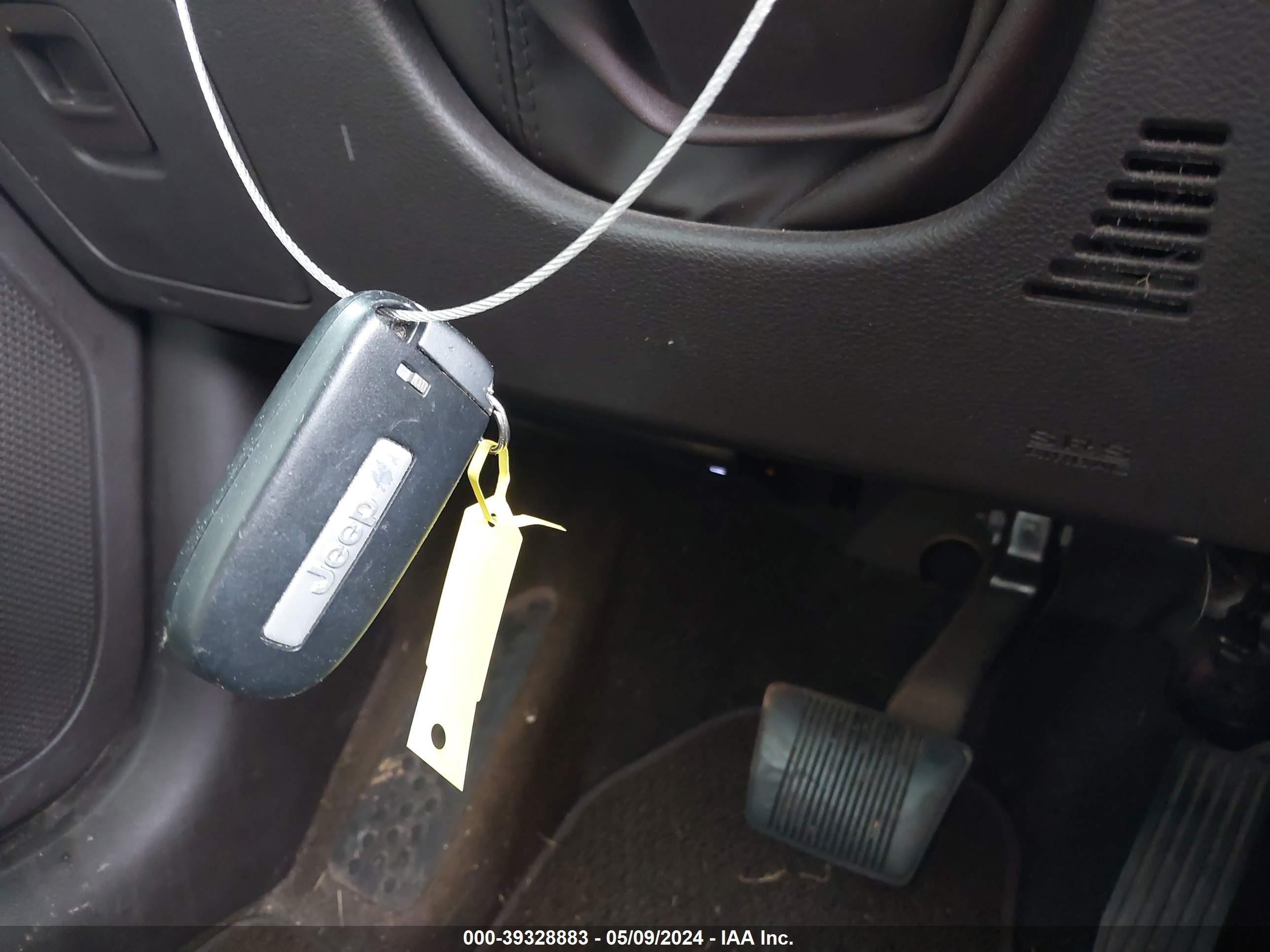 JEEP CHEROKEE image 11