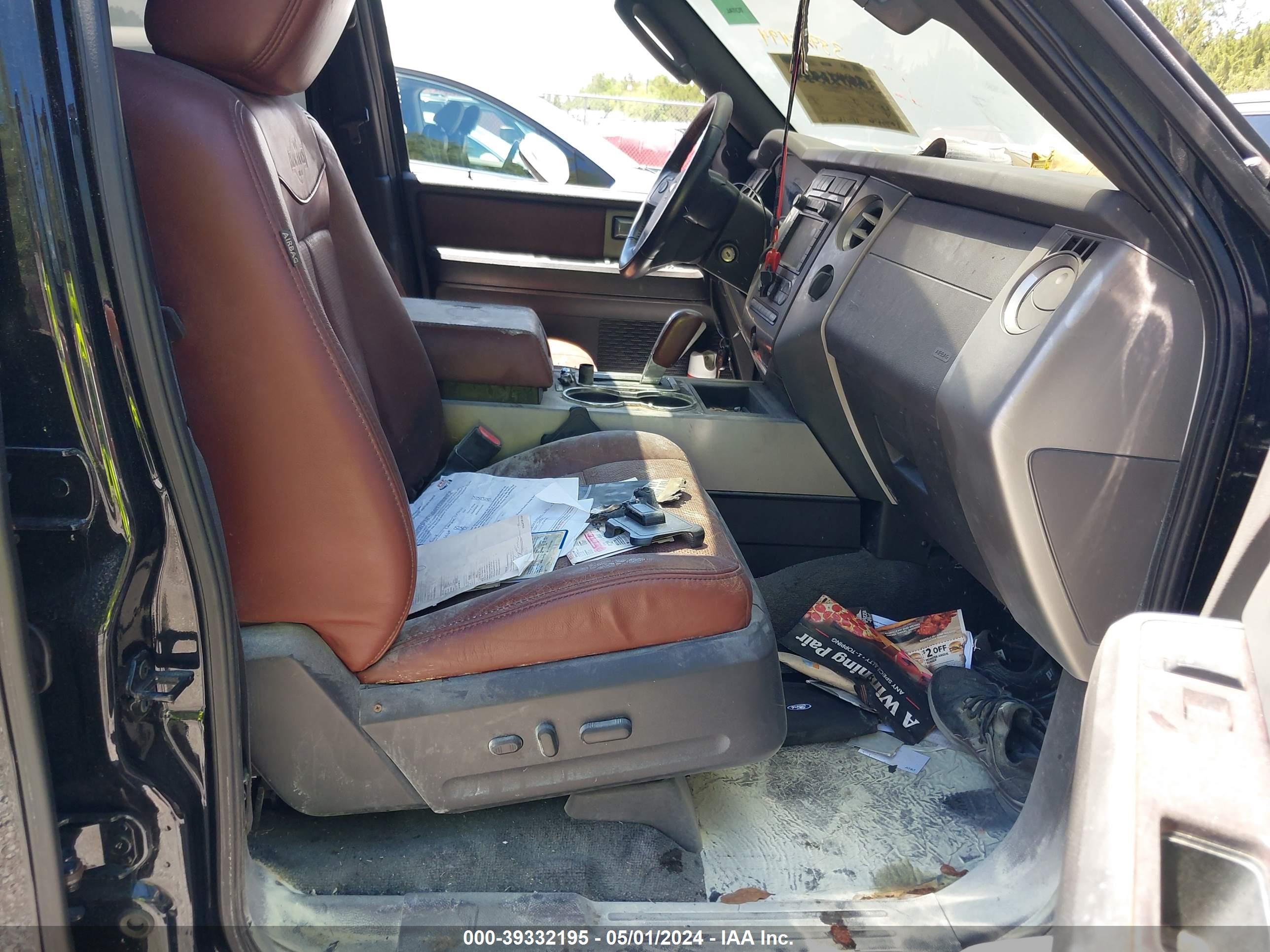 FORD EXPEDITION image 5