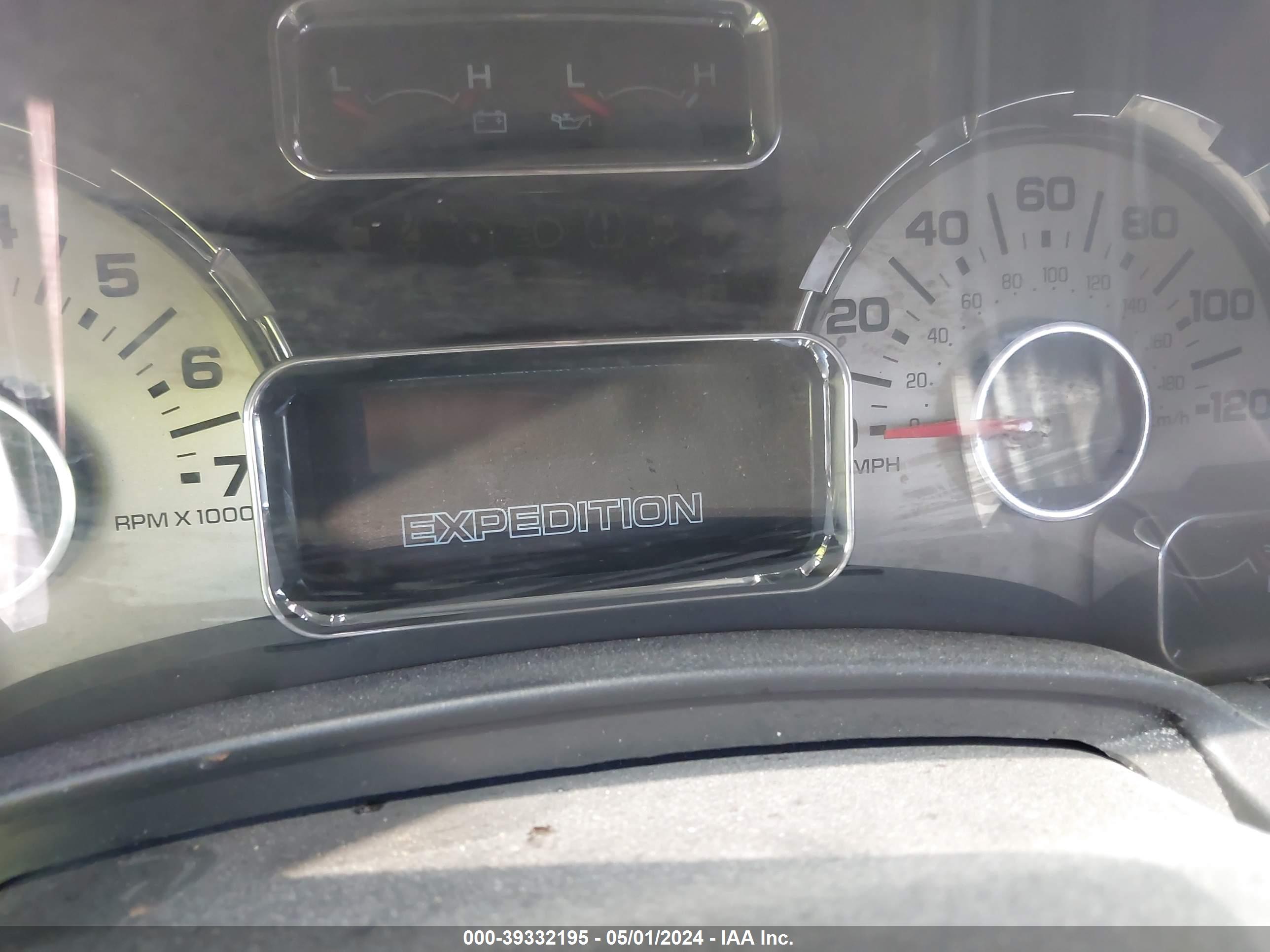 FORD EXPEDITION image 7