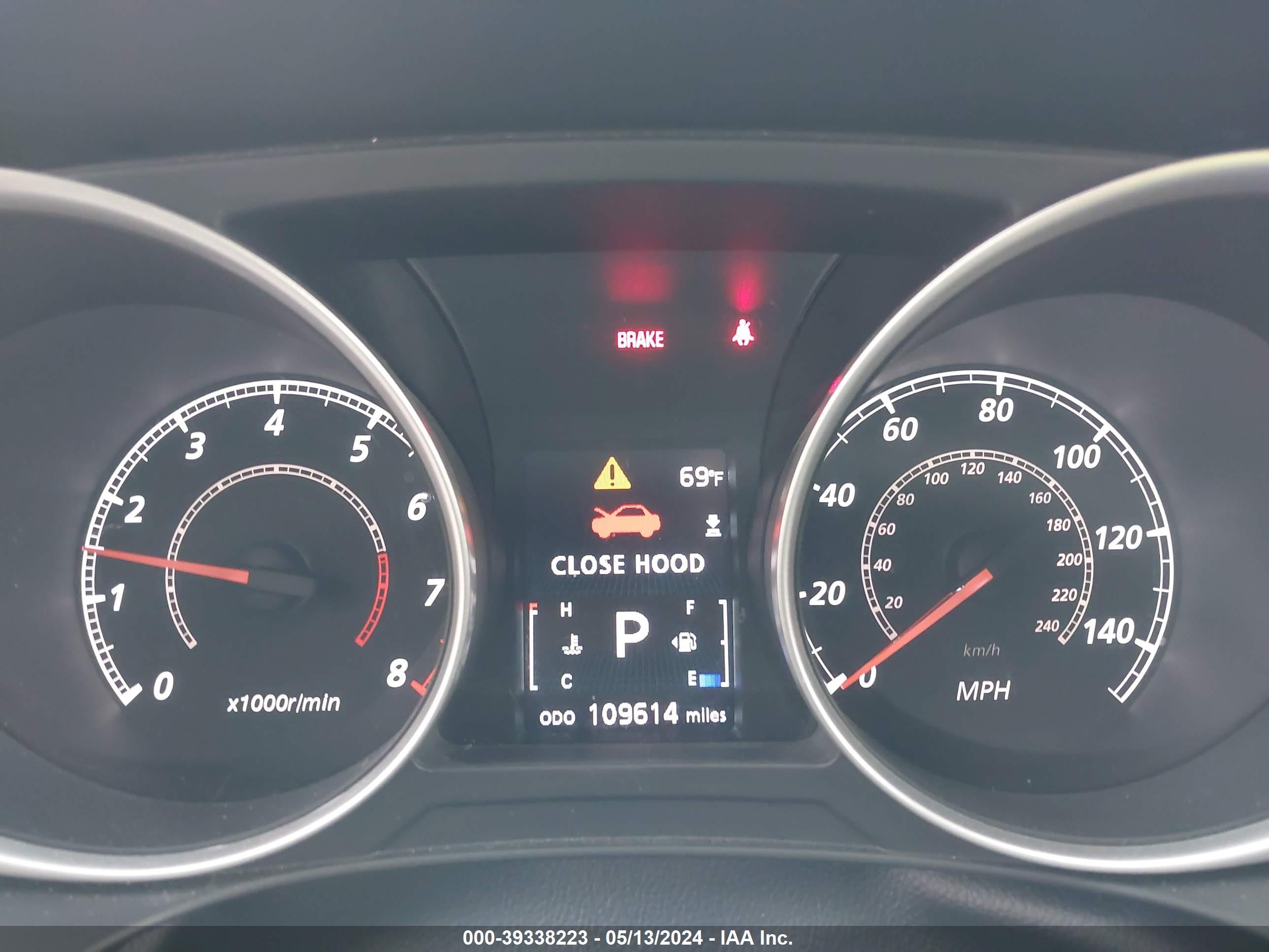 MITSUBISHI OUTLANDER image 7