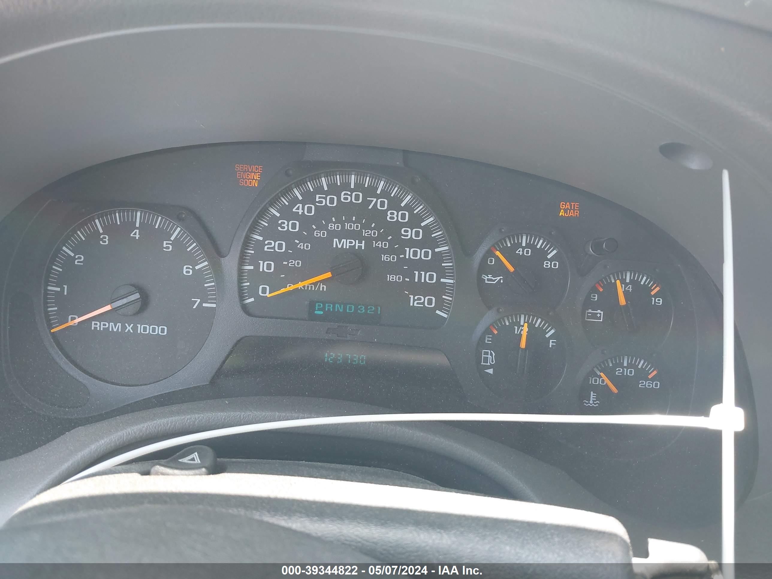 CHEVROLET TRAILBLAZER image 7